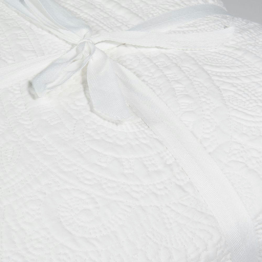 - Boutis écru 240x260