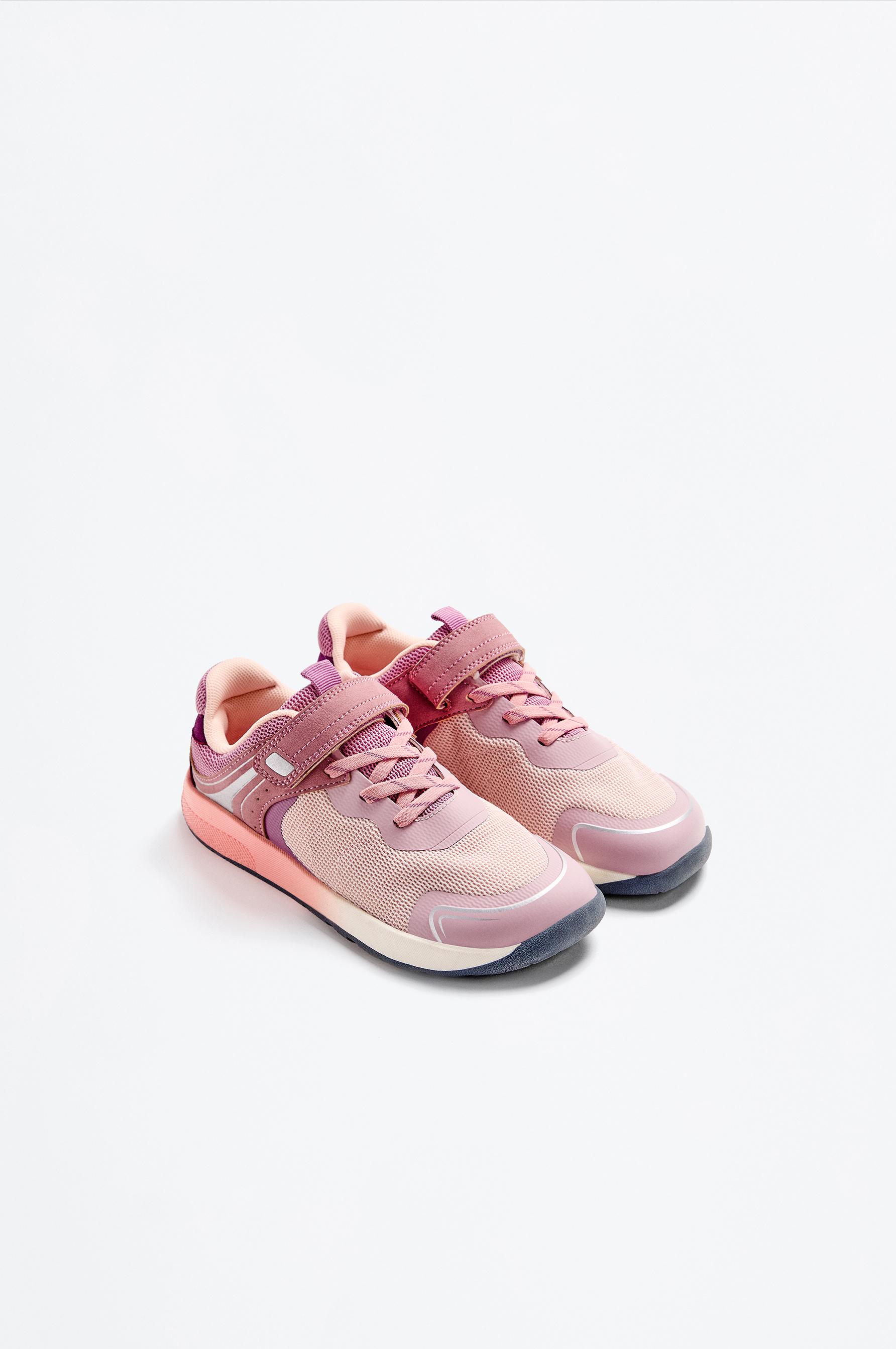 Deportivo barefoot