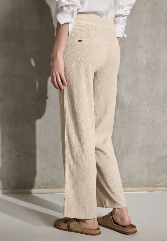 Straight Leg Strukturhose