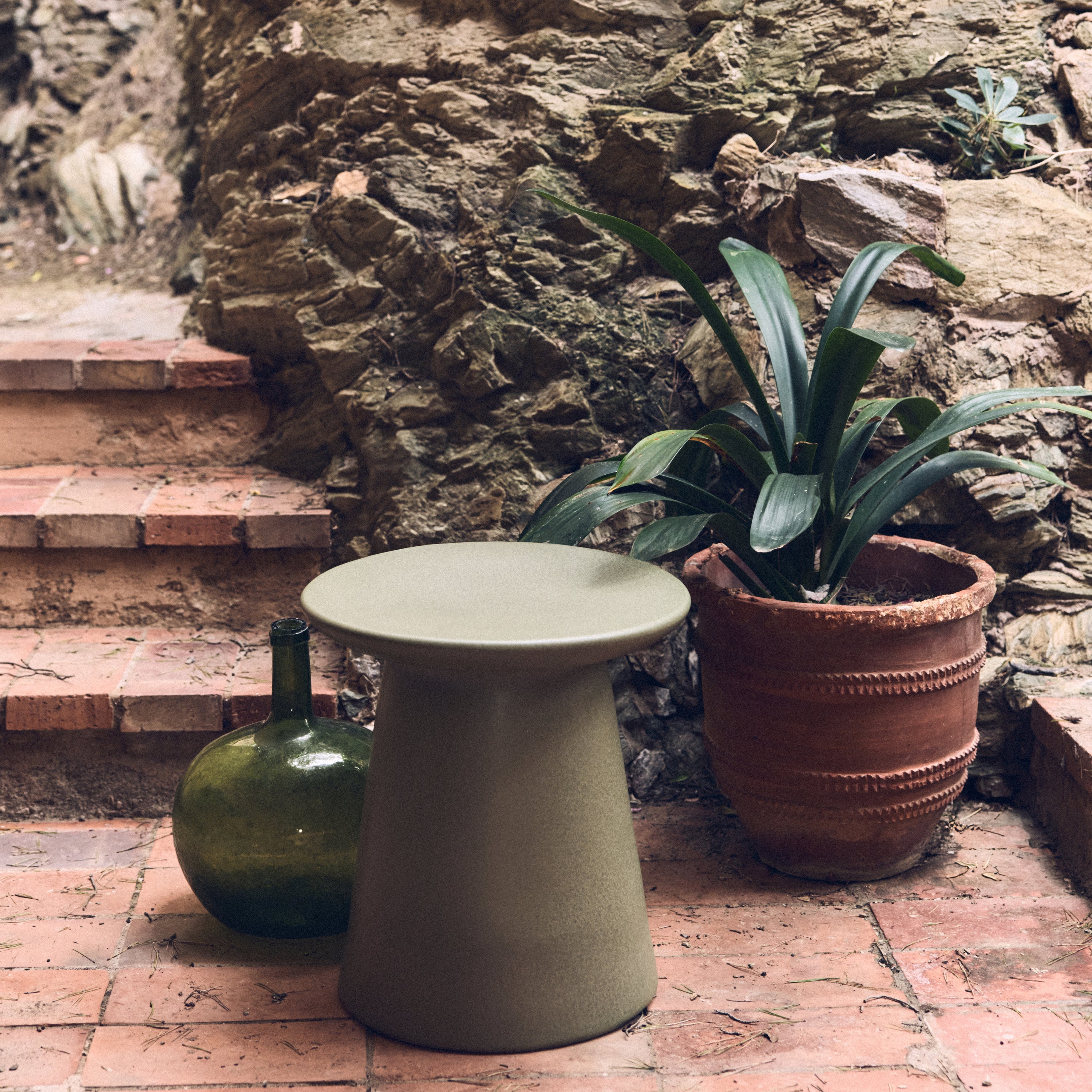 HKliving Earthenware Bijzettafel M - Army