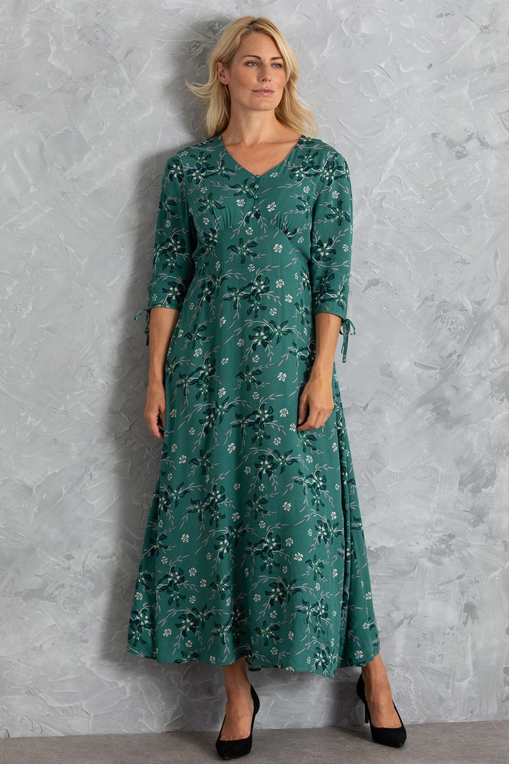 Klass. Fit And Flare Printed Maxi Dress