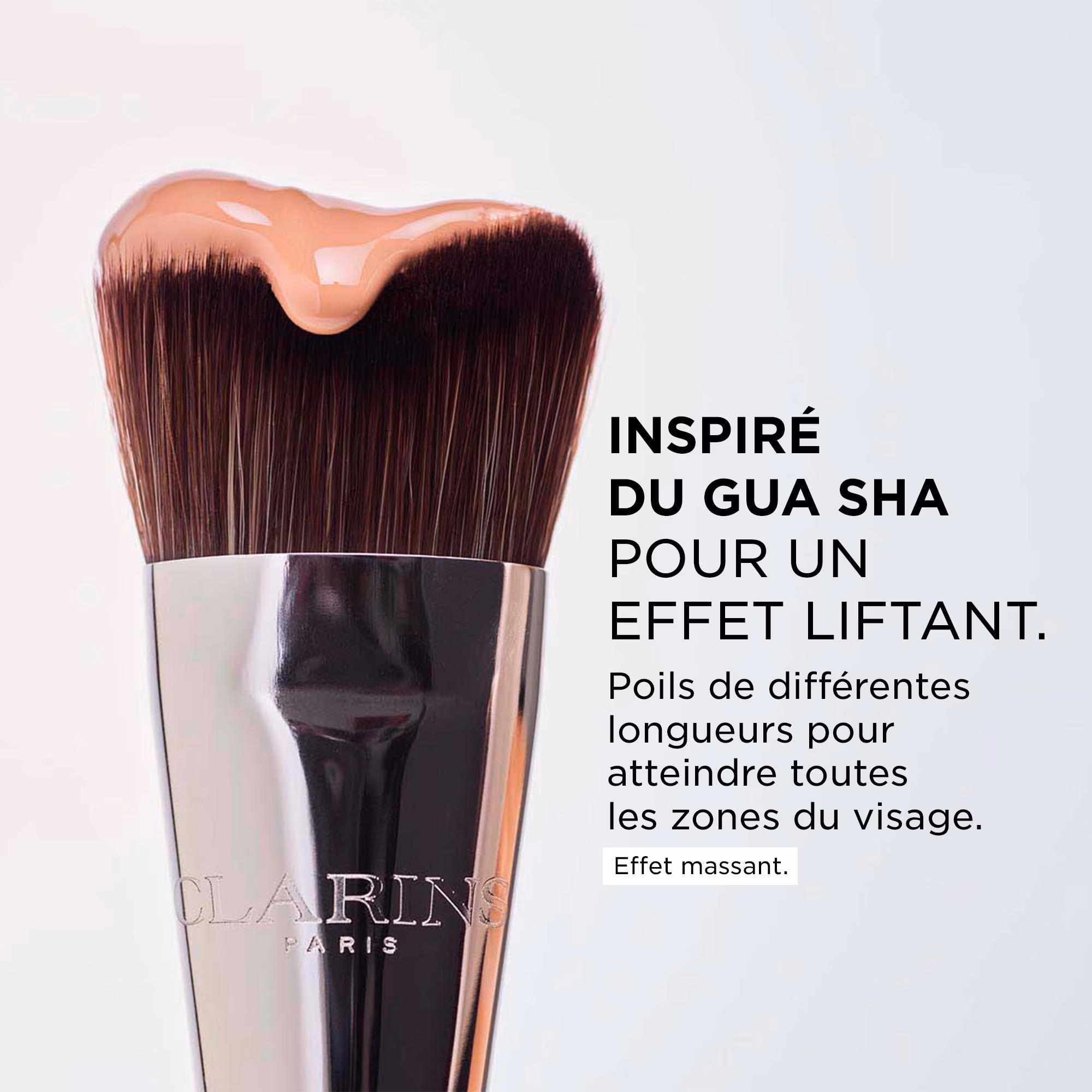 DOUBLE SERUM FOUNDATIONPinceau fond de teint inspiré du gua sha