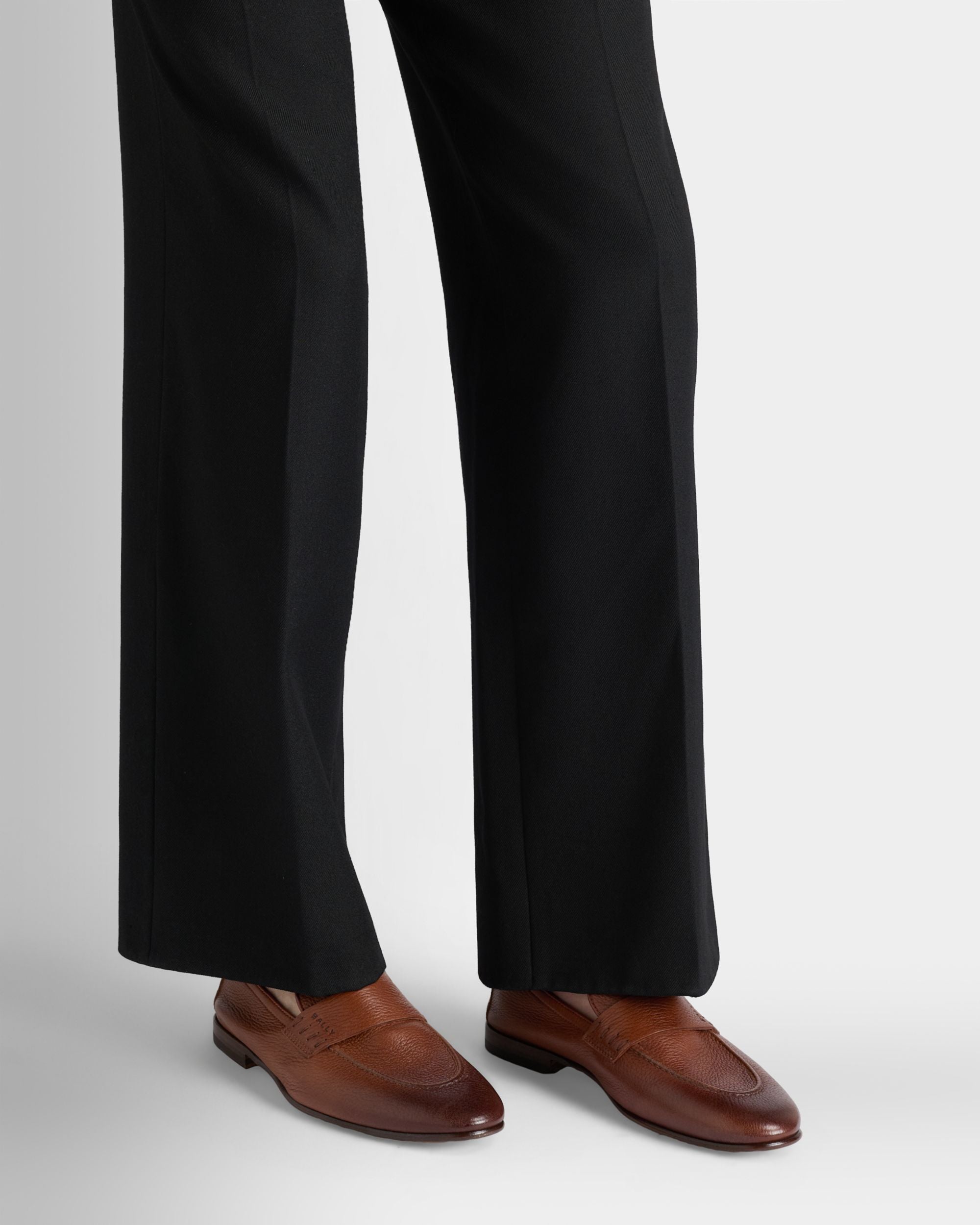 Loafer Elios aus genarbtem Leder in Braun