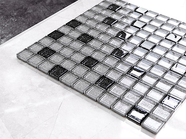Mosaïque en verre sur filet pour salle de bain ou cuisine 30 cm x 30 cm - Hades