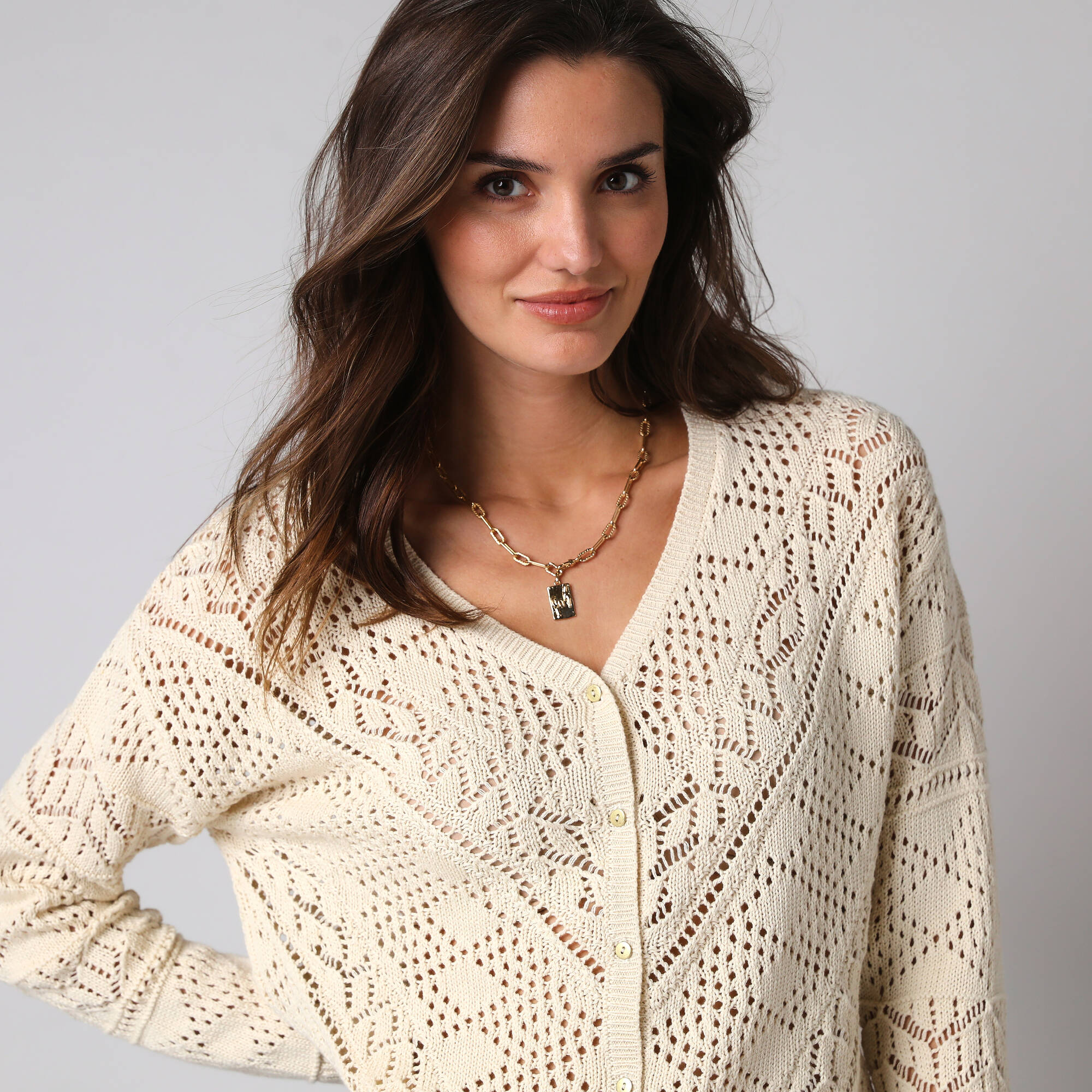 Gilet boutonné en coton ajouré manches longues
