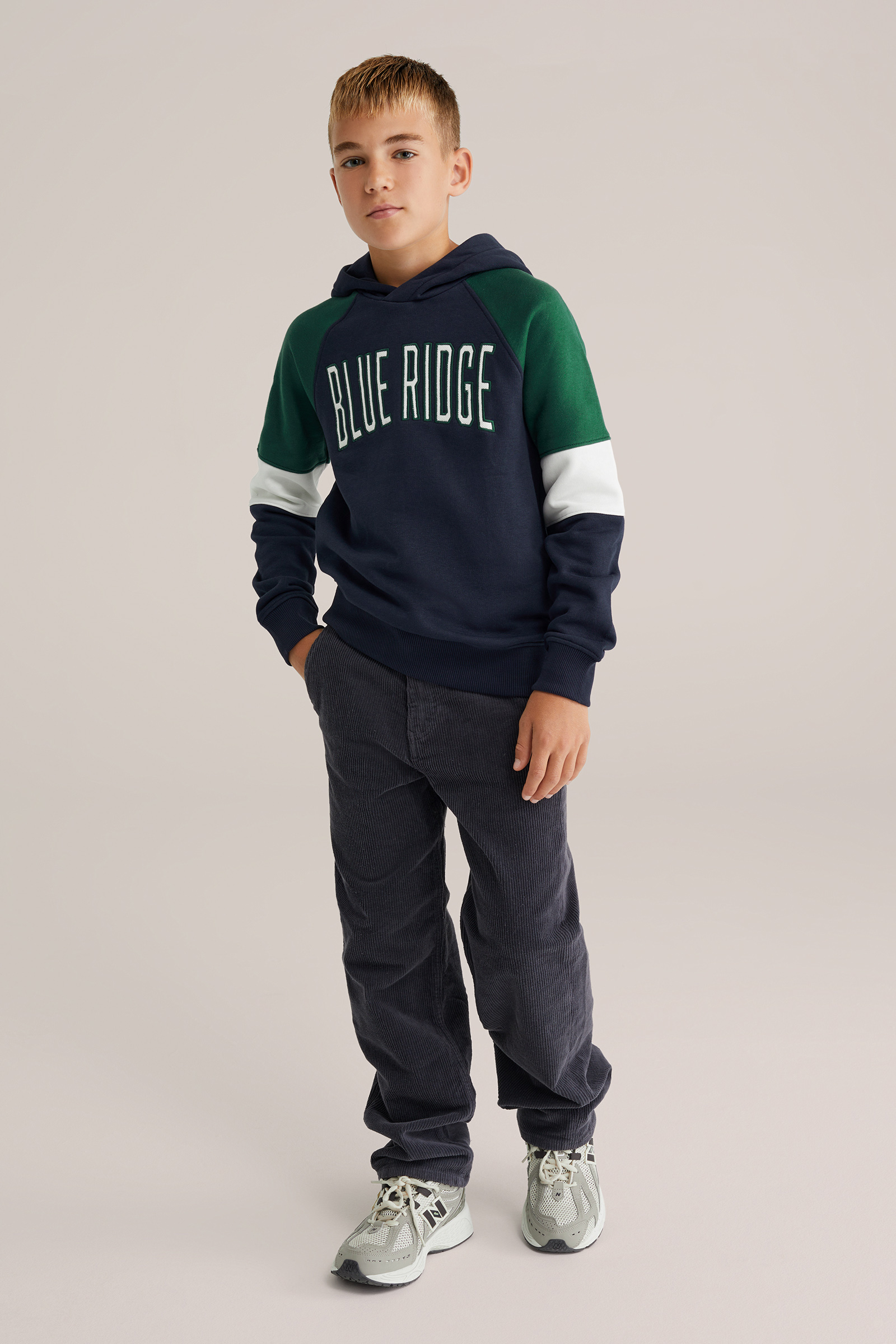 Jongens hoodie met colourblock