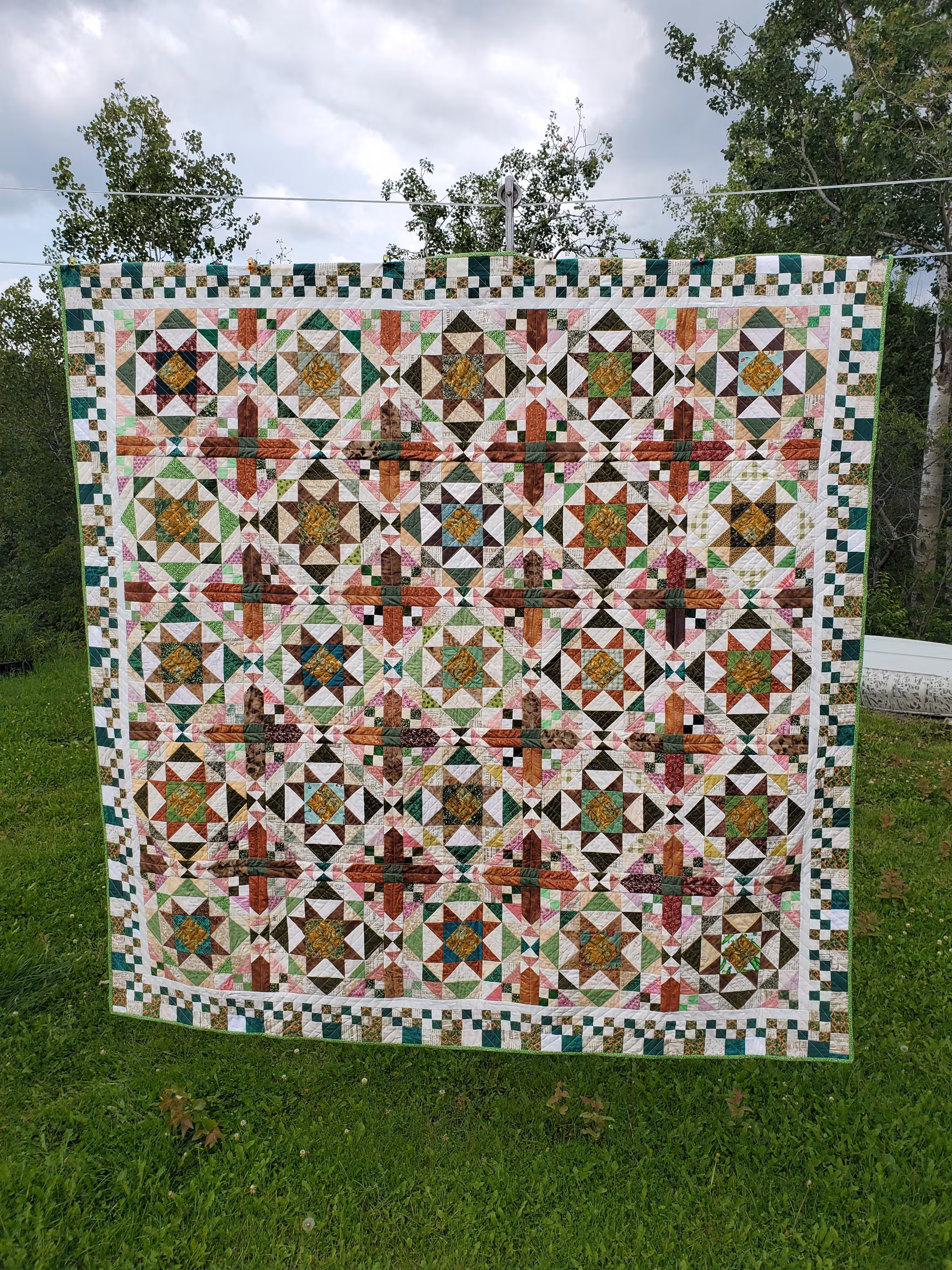 Old Town Mystery Queen Quilt