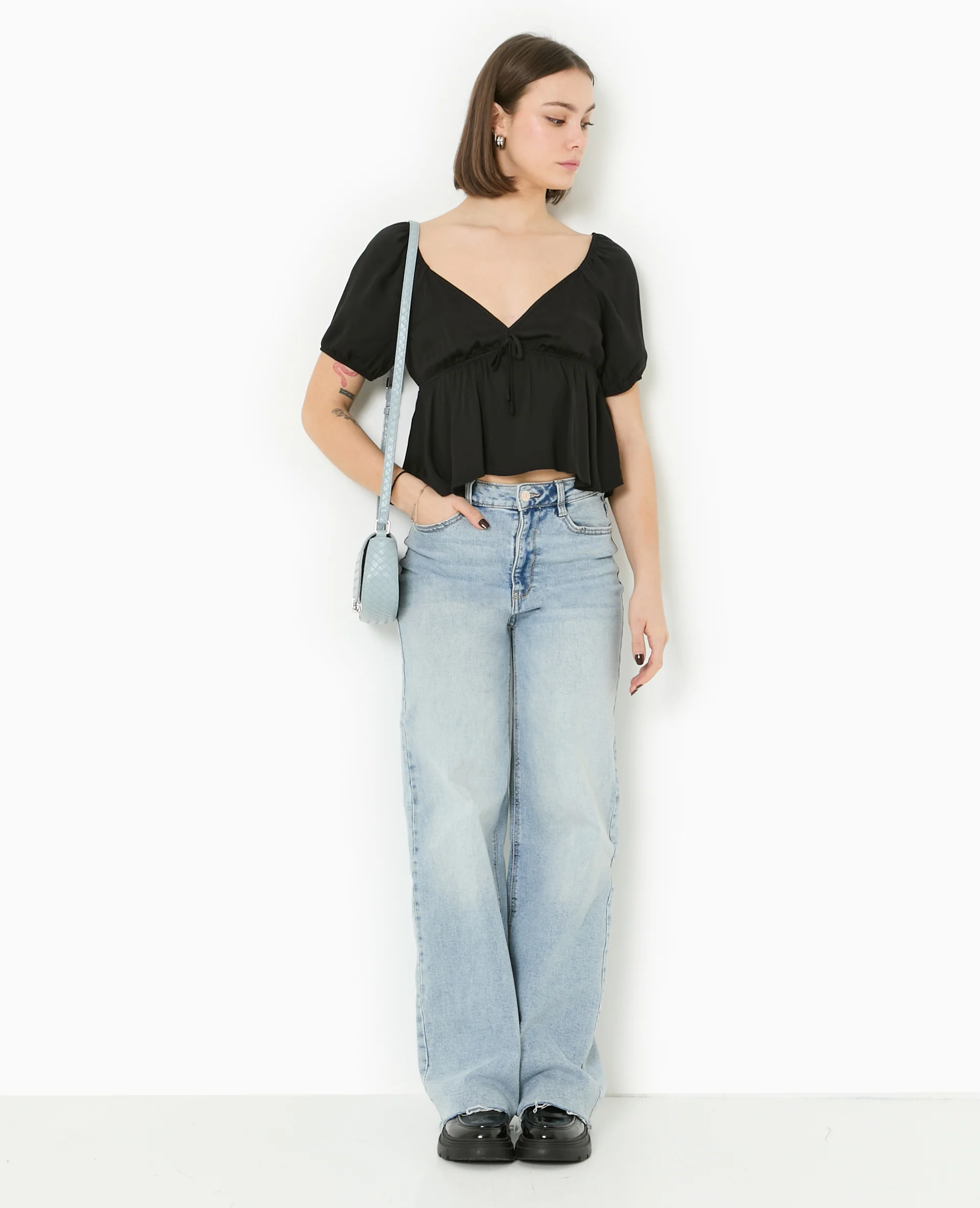 Blouse encolure V avec nœud