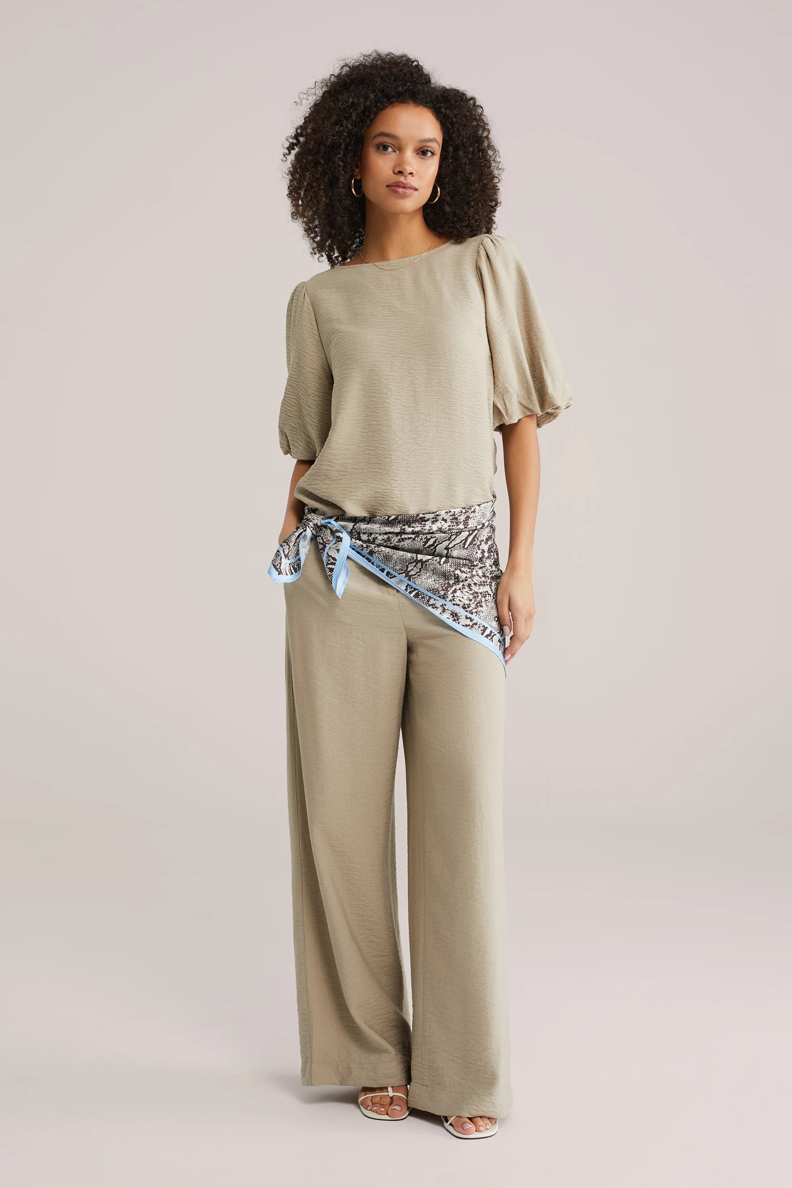 Dames top met ballonmouwen