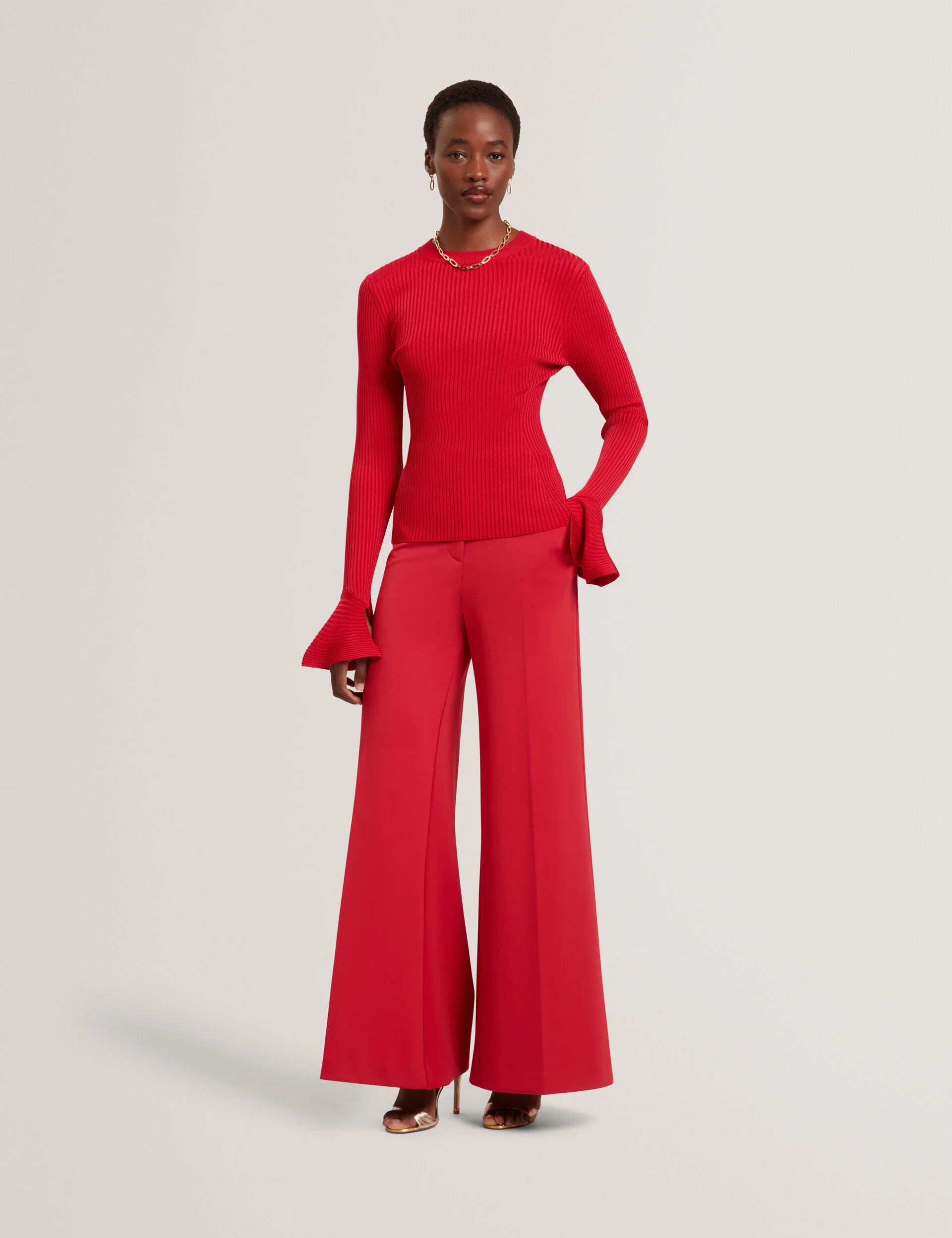 NOGAL | DARK RED