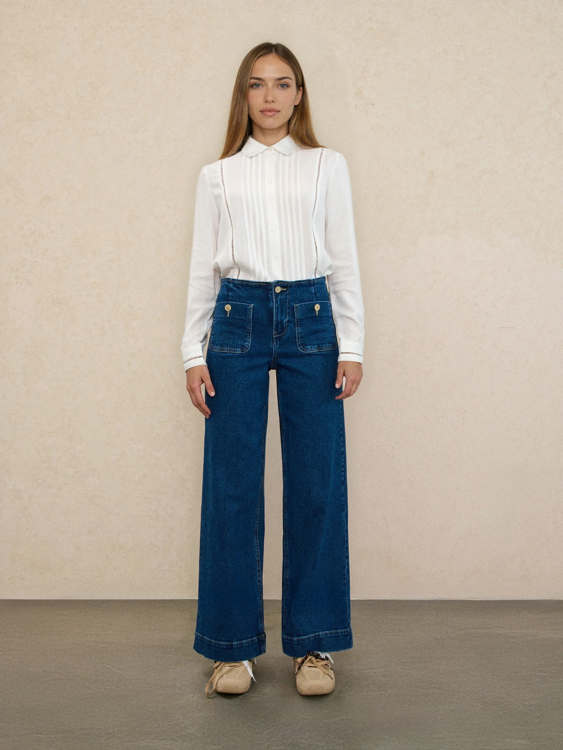 Jeansy wide leg z efektem sprania