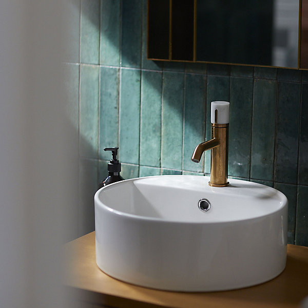 Mitigeur de lavabo cuivre et marbre blanc Essebagno Manopola