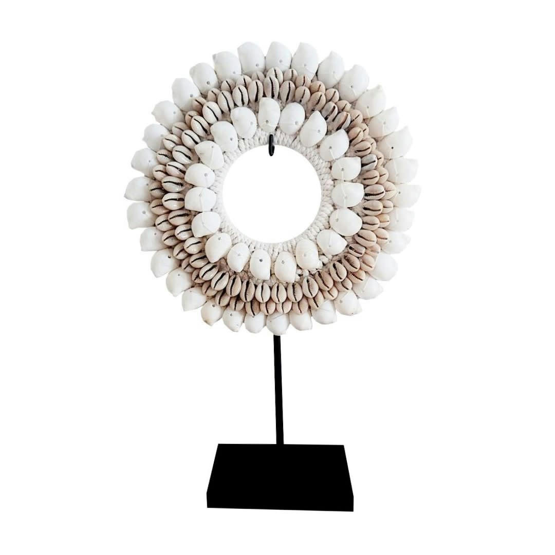 AZORA - Collier en coquillages, beige/blanc D22xH35 cm