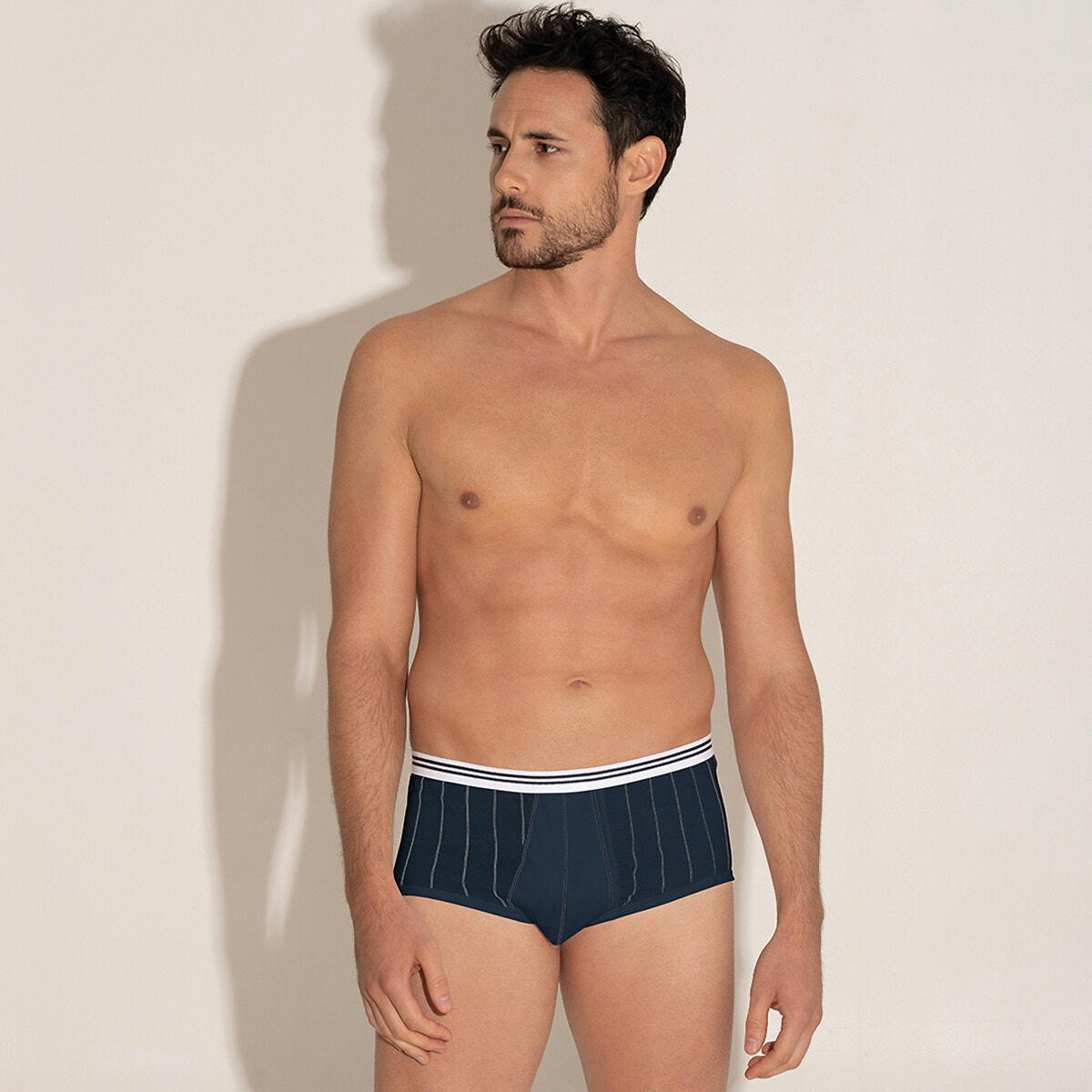 Slip taille haute à rayures ouvert