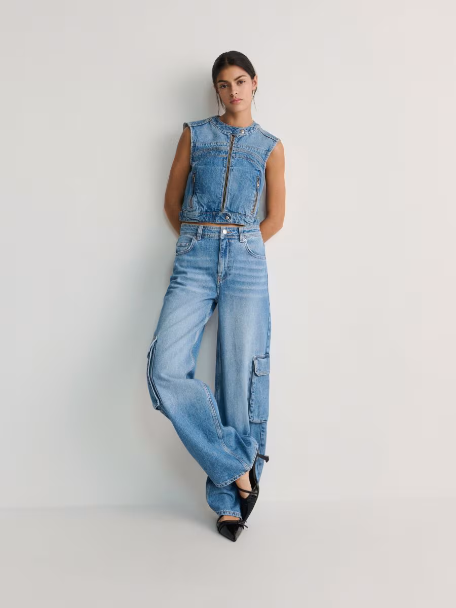 Wide Leg Jeans With Cargo Pockets