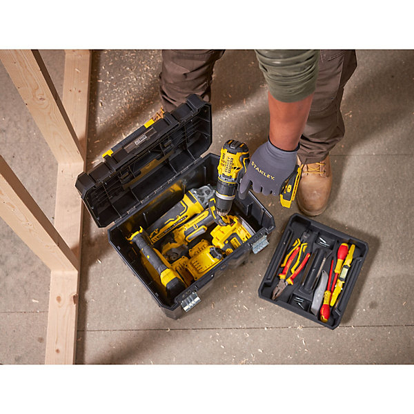 Malle de rangement 22 L Stanley prostack avec plateau porte-outils