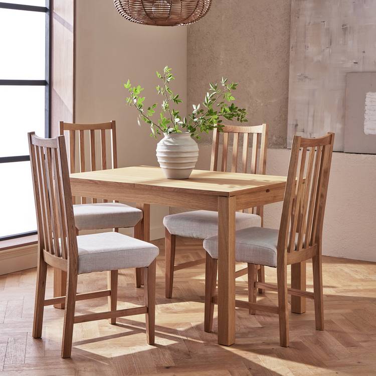 Habitat Clifton Extending Natural Dining Table& 4 Oak Chairs