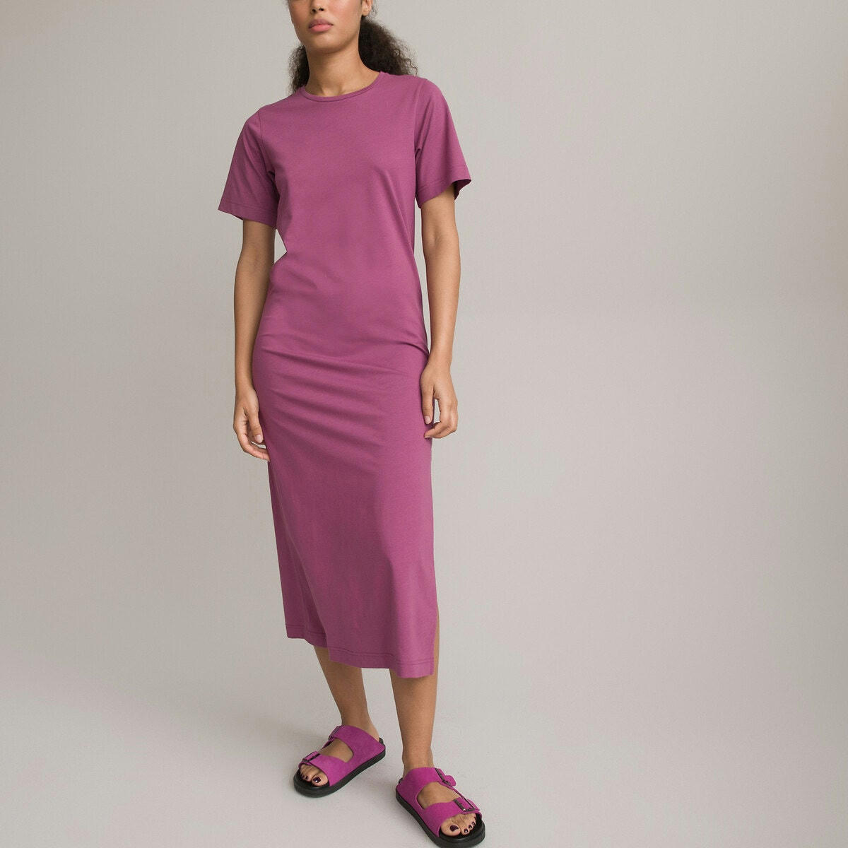 Robe t-shirt, longue, col rond, manches courtes