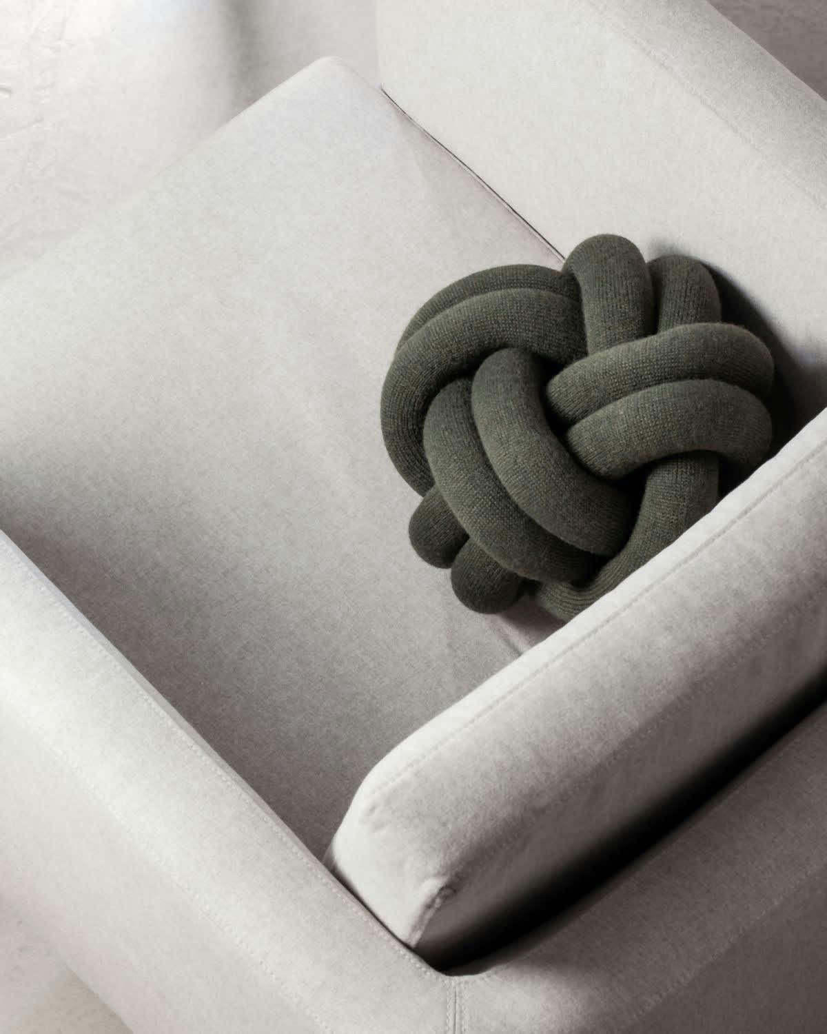 - Coussin Knot Tissus vert 30x15x30 cm