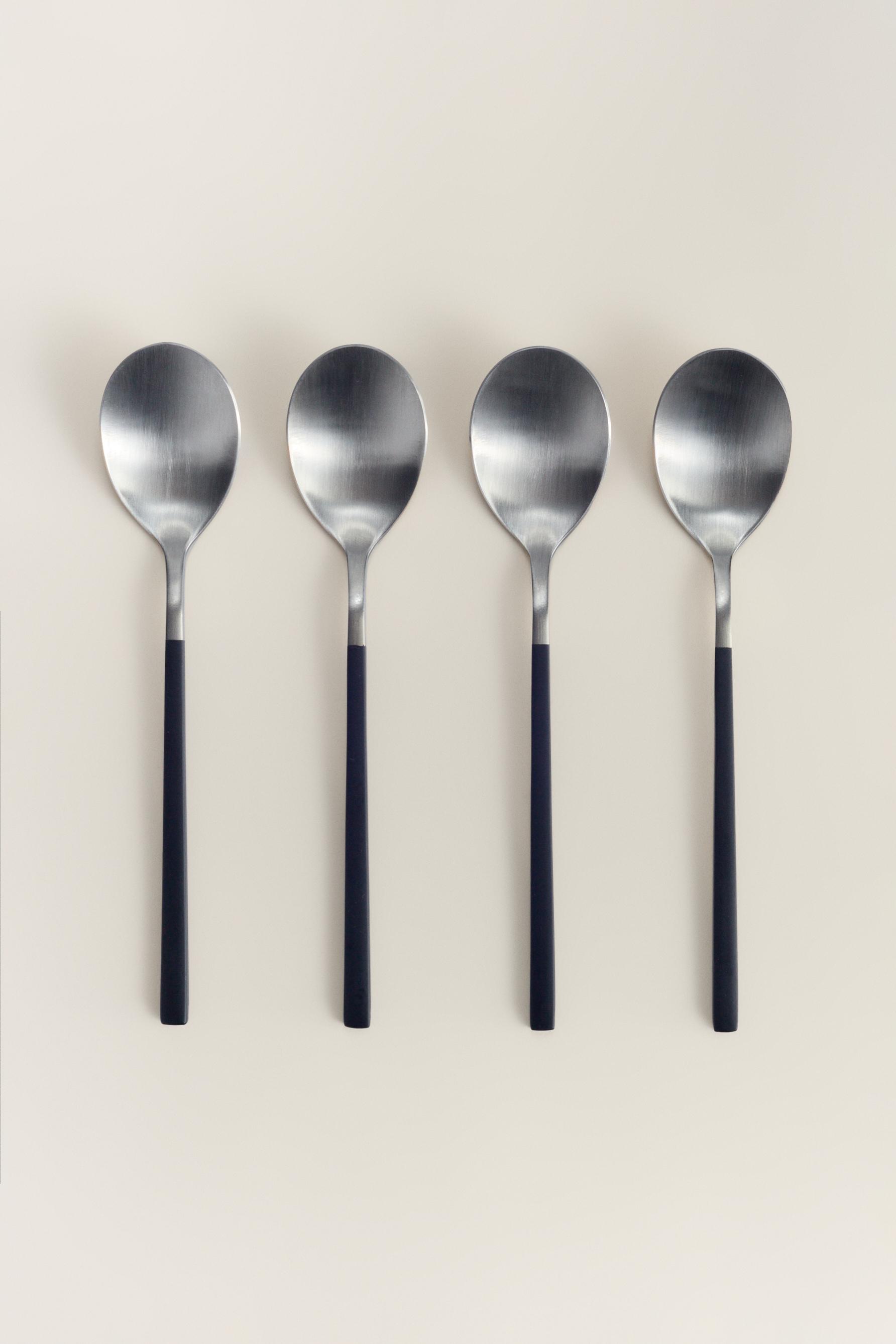 Pack 4 cucharas detalle negro