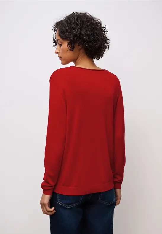 V-Neck Pullover