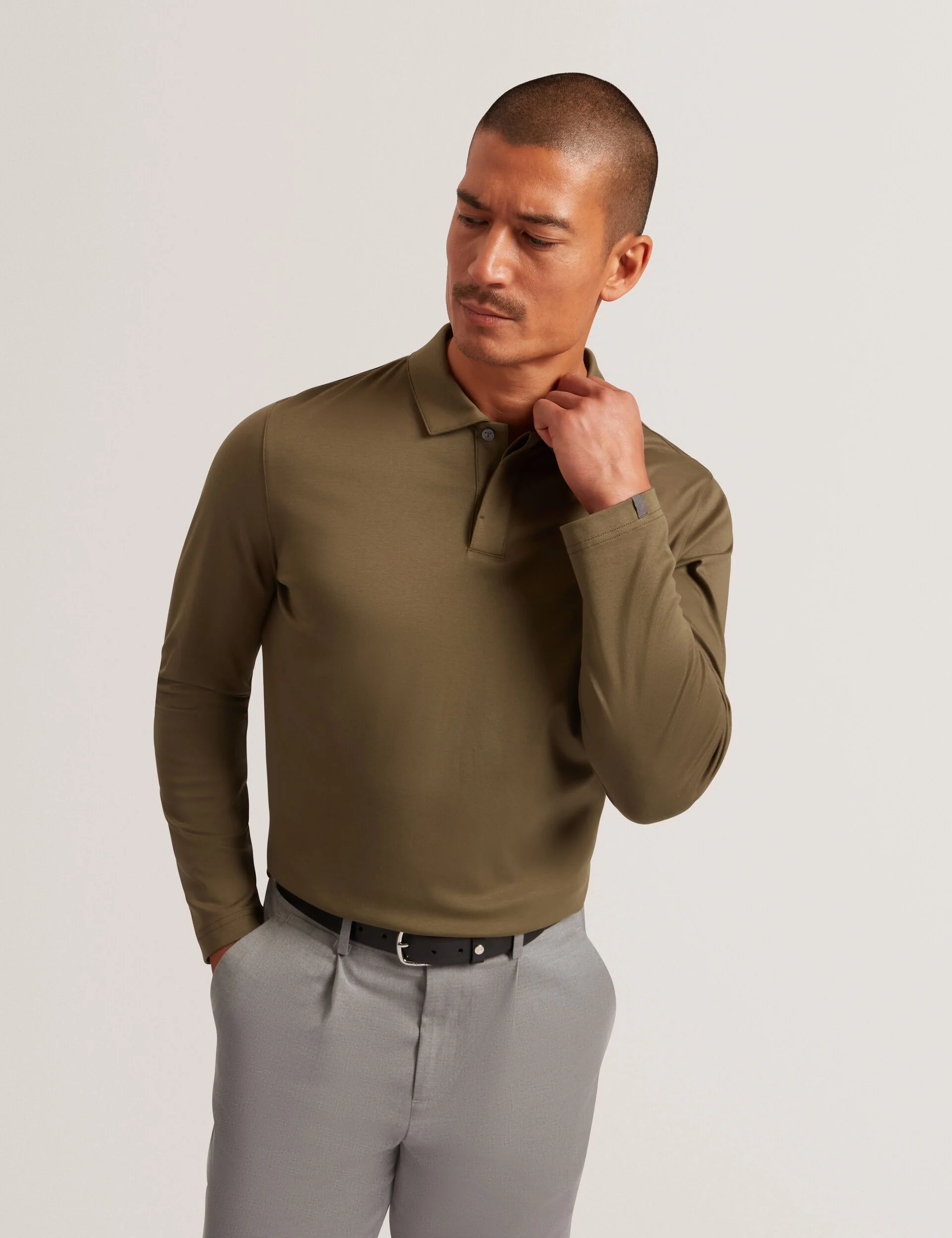 IGNAC | KHAKI