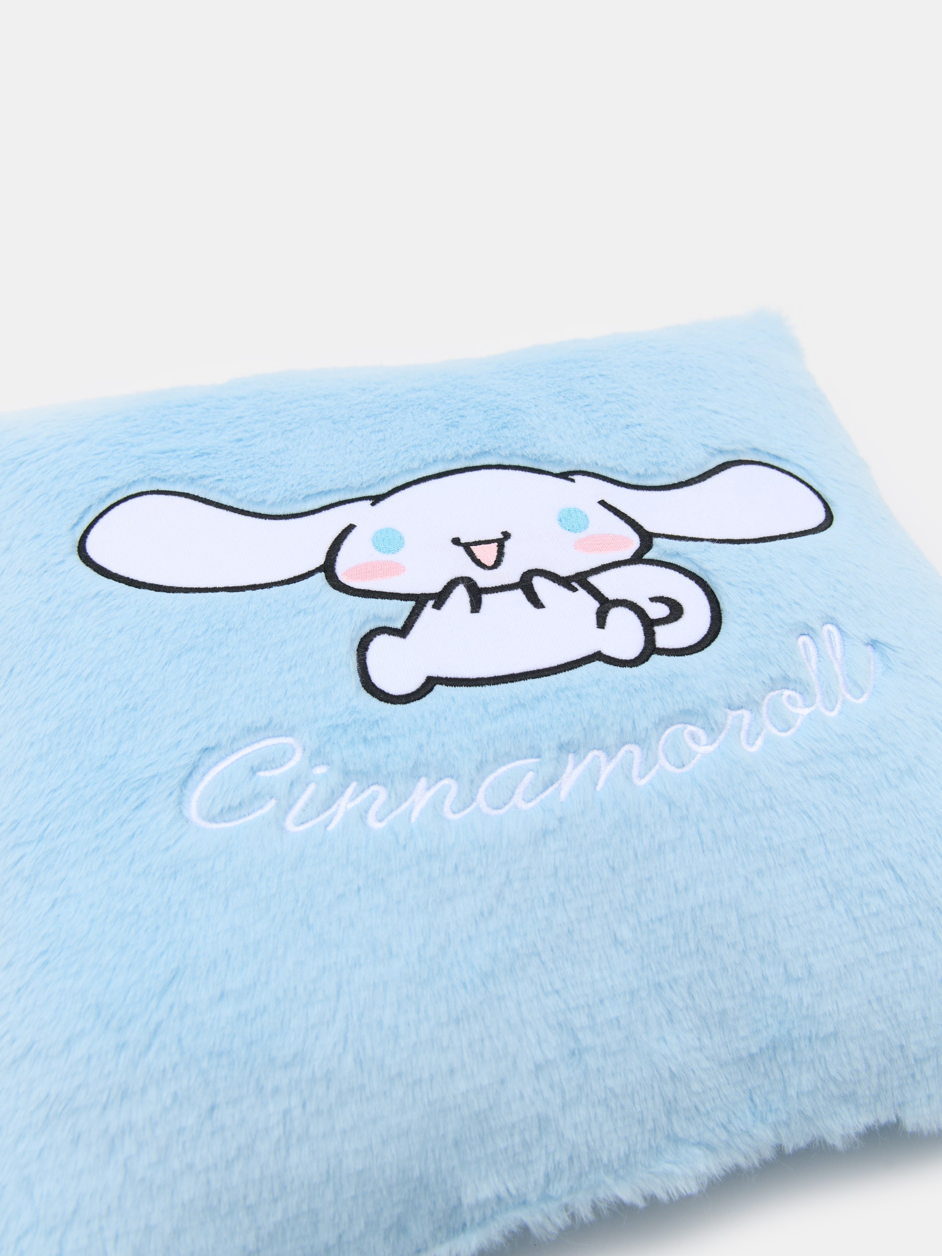 Futrzana poduszka Cinnamoroll