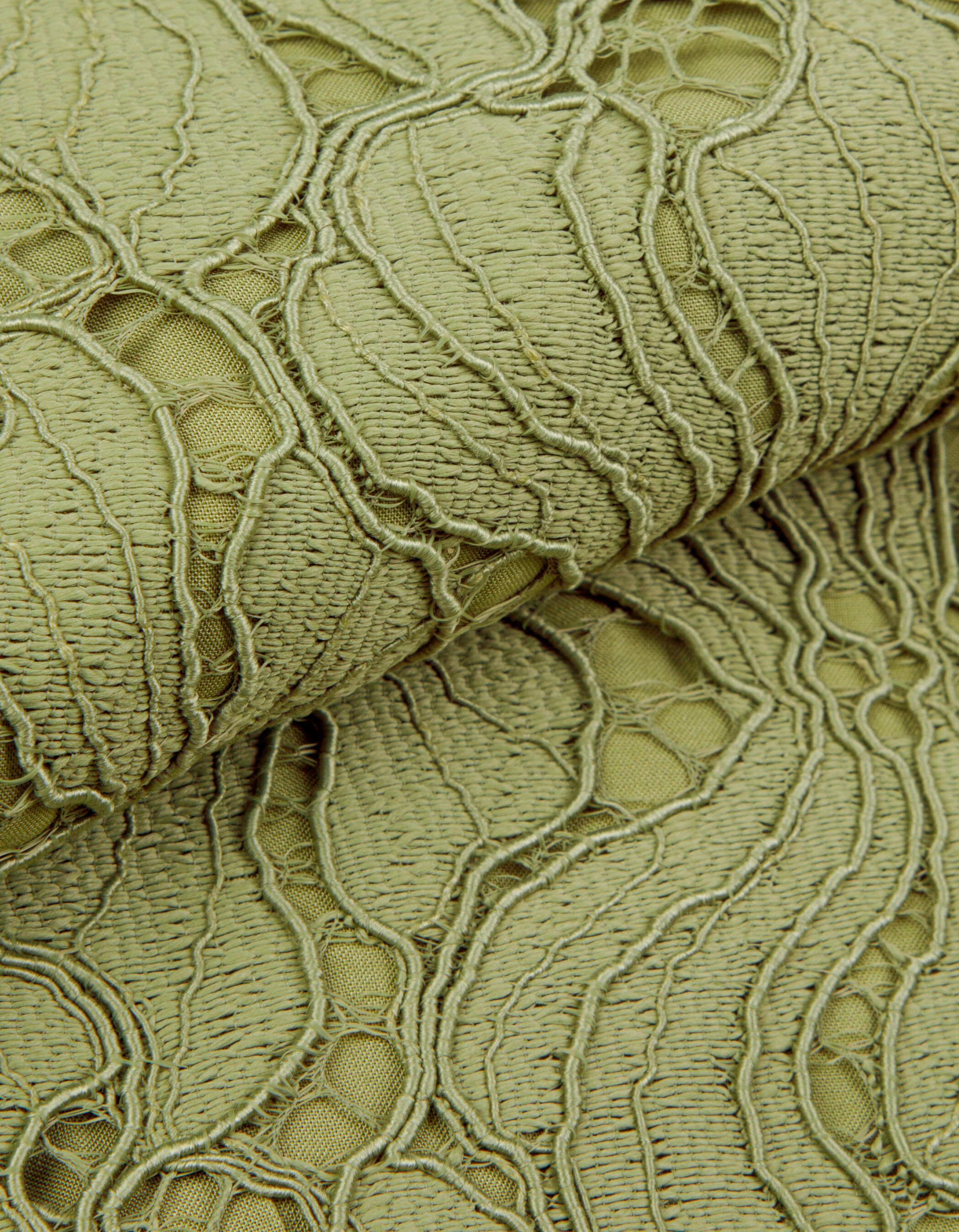 Robe longue verte dentelle découpes côtés Femme