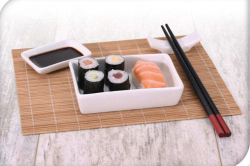 Zestaw do serwowania sushi z bambusową matą dla 2 osób