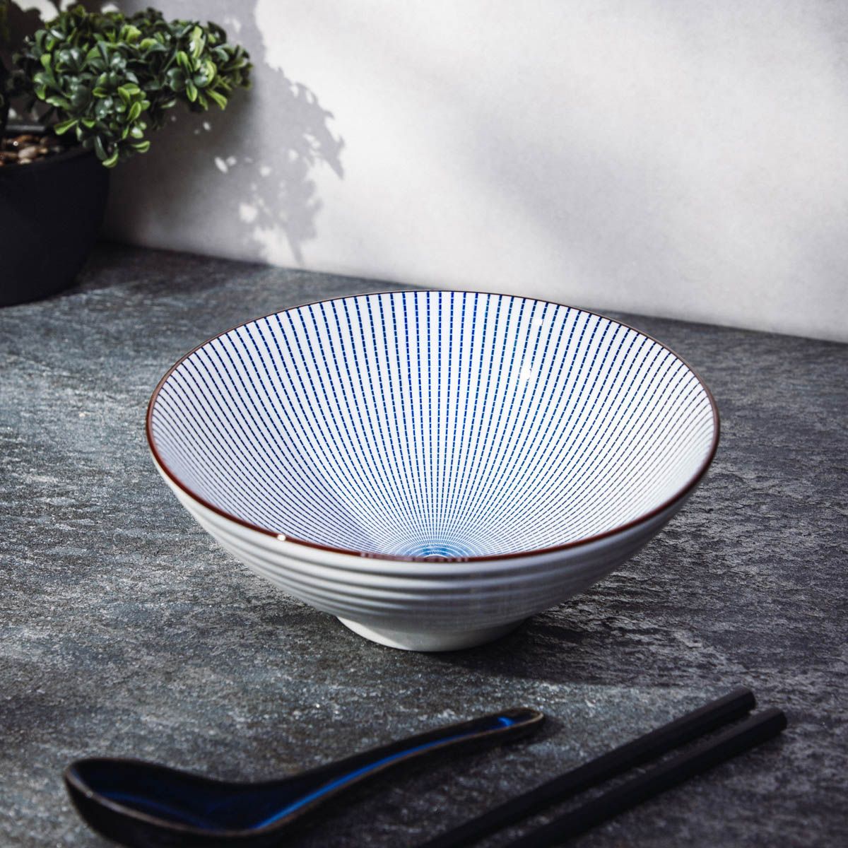 Miska SALADO w paski z brązowym rantem 20,5 cm