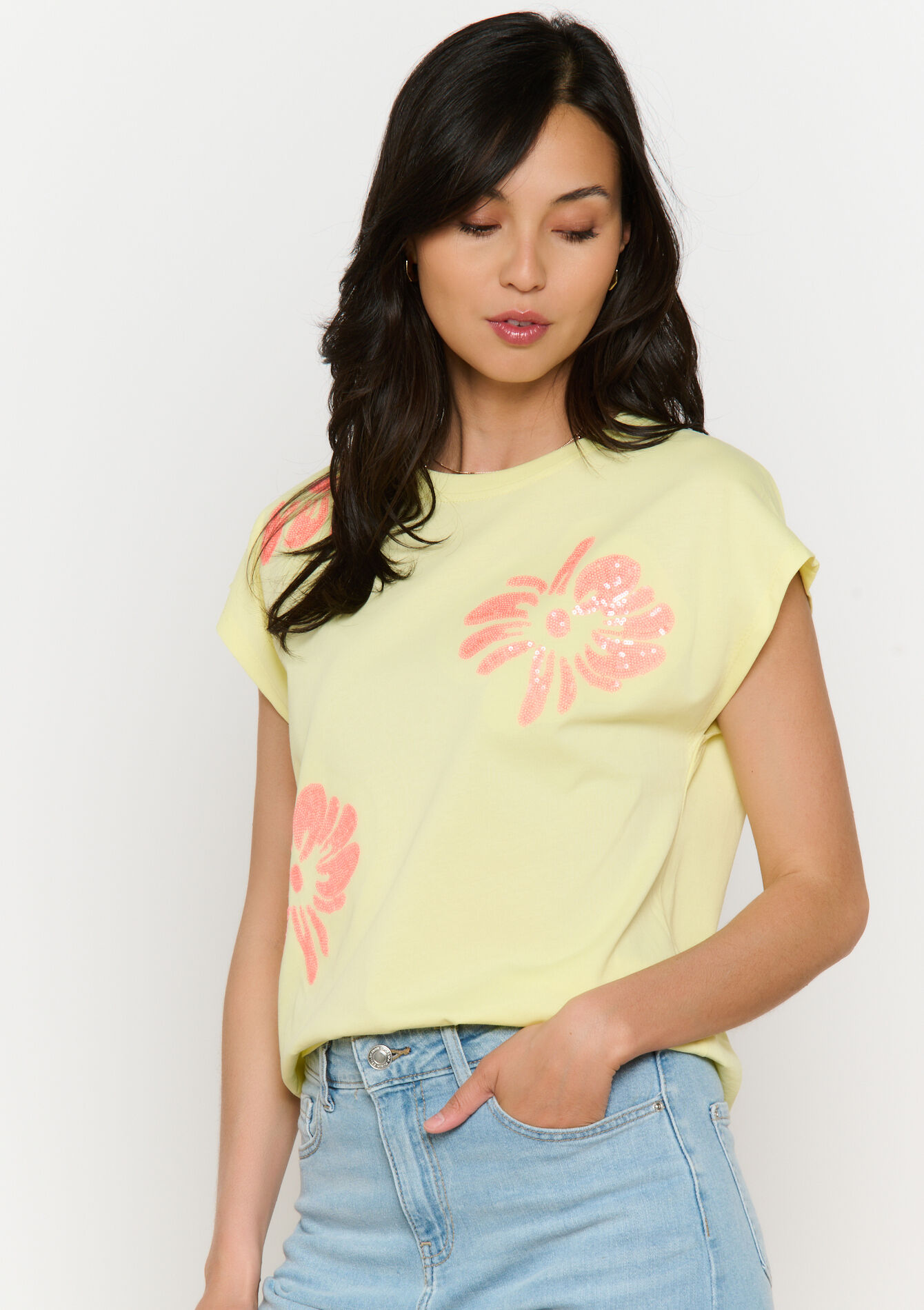 Losvallend bloemen t-shirt