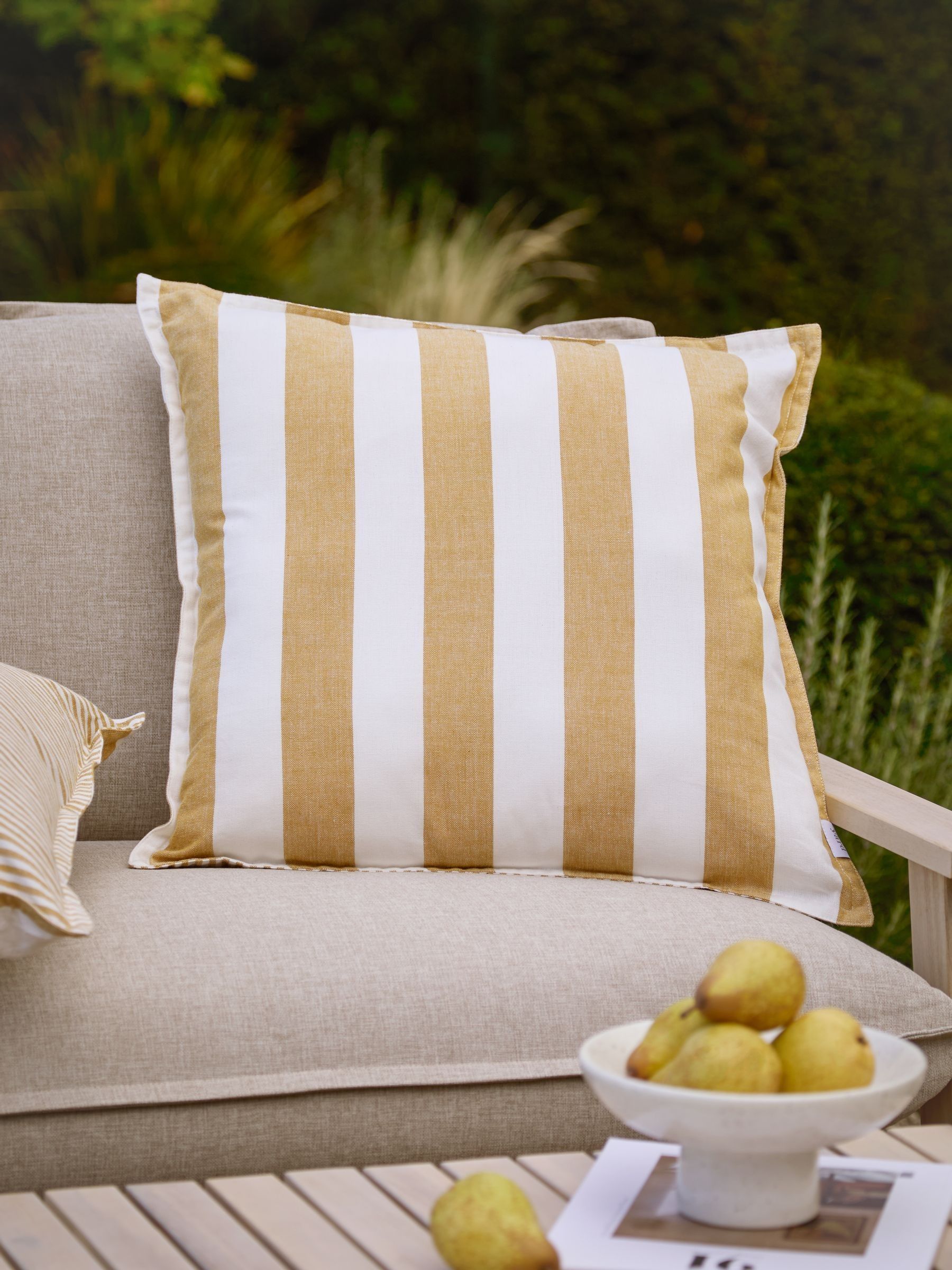 Yard Honey Hayle Outdoor Cushion