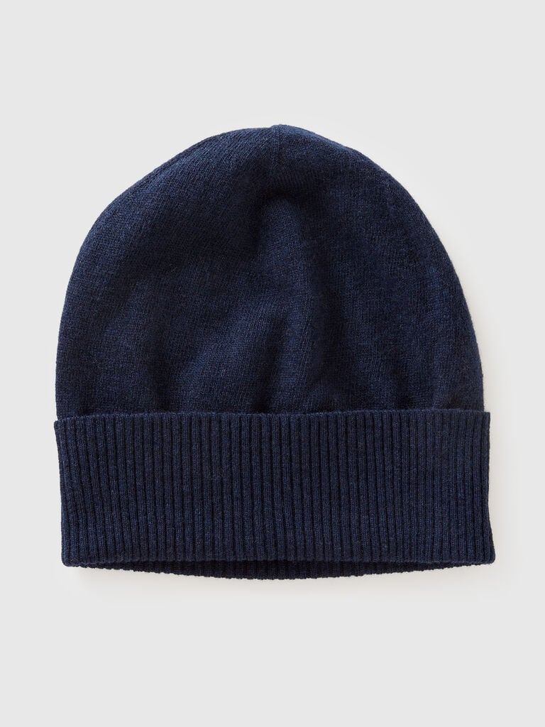 Dark blue hat in pure Merino wool