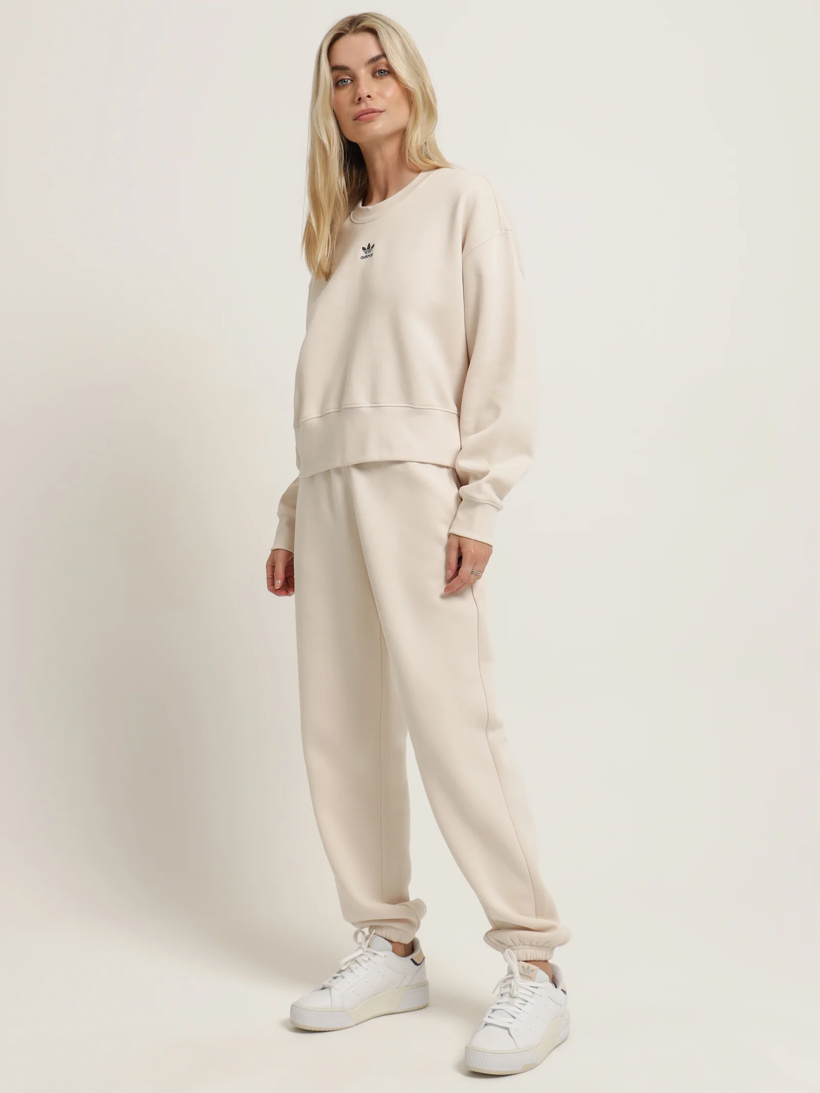 Adicolor Essentials Crew Sweatshirt