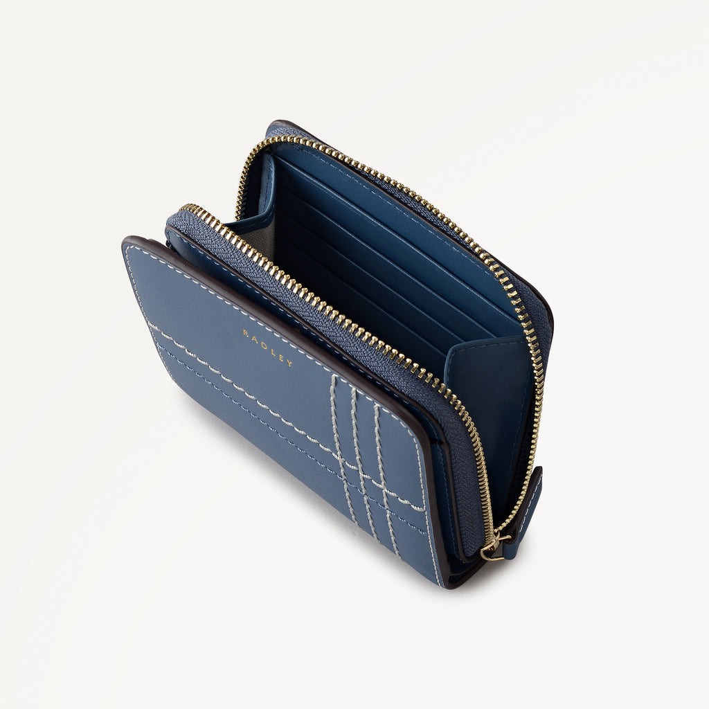 Calvert Way - Medium Zip Around Purse