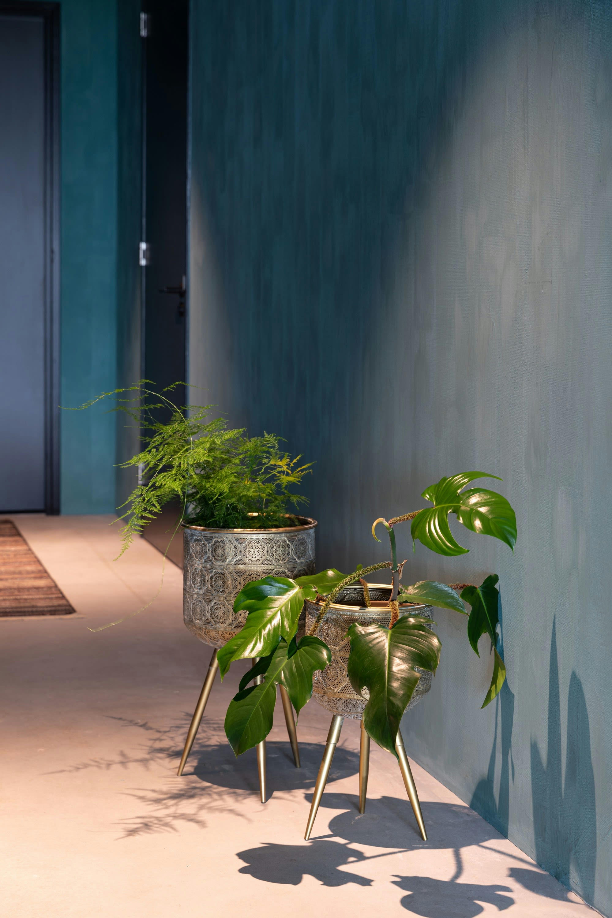 BOTANIQUE - Cace pot L en métal doré