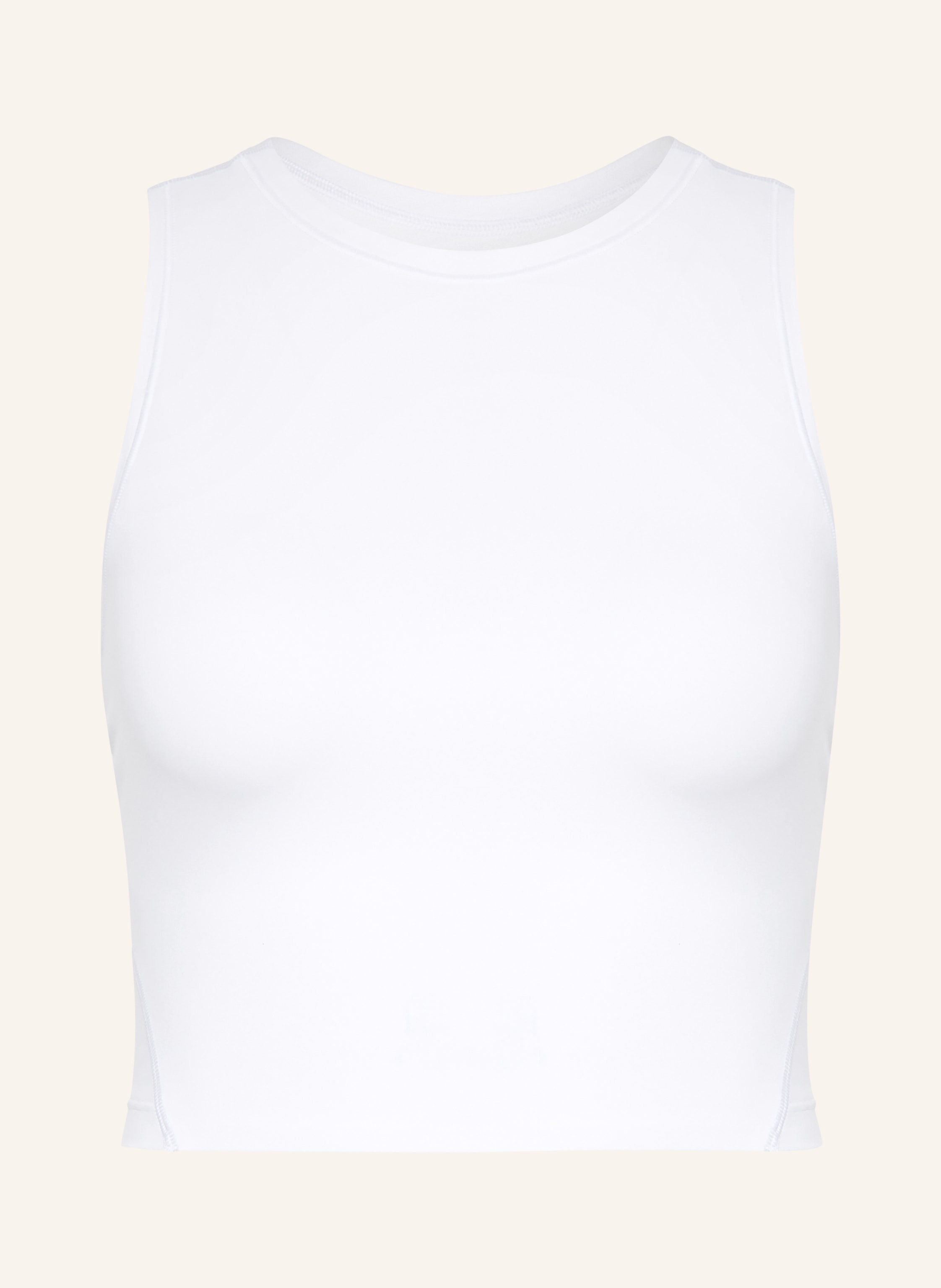 On Cropped-Top STUDIO