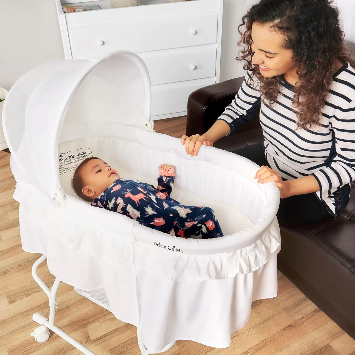 Lacy Portable 2-in-1 Bassinet & Cradle in White, Lightweight Baby Bassinet with Storage Basket, Adjustable and Removable Canopy