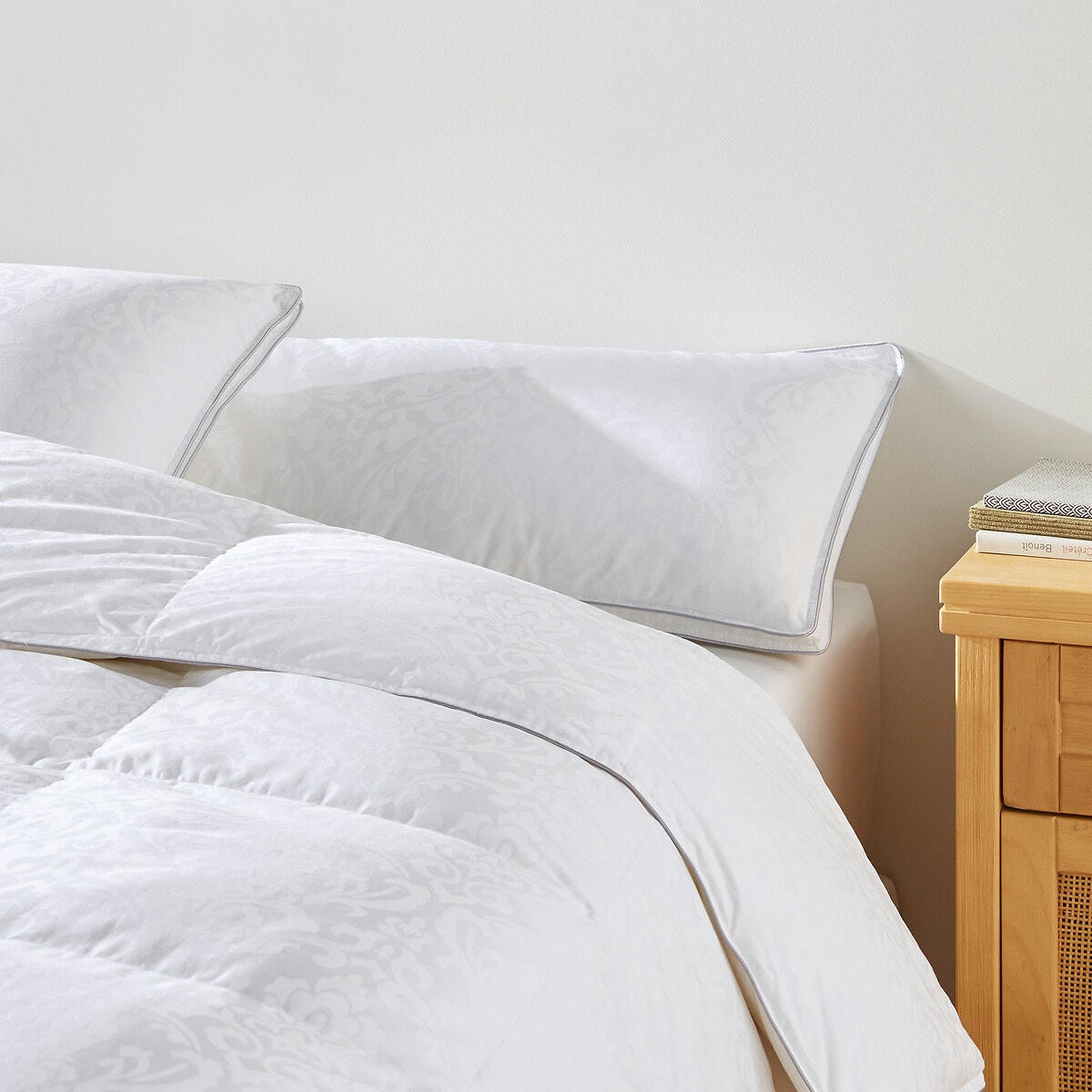 Traversin mœlleux 90% duvet anti-acariens