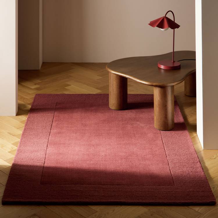 Habitat Simple Border Burgundy Wool Cut Pile Rug - 120x170cm