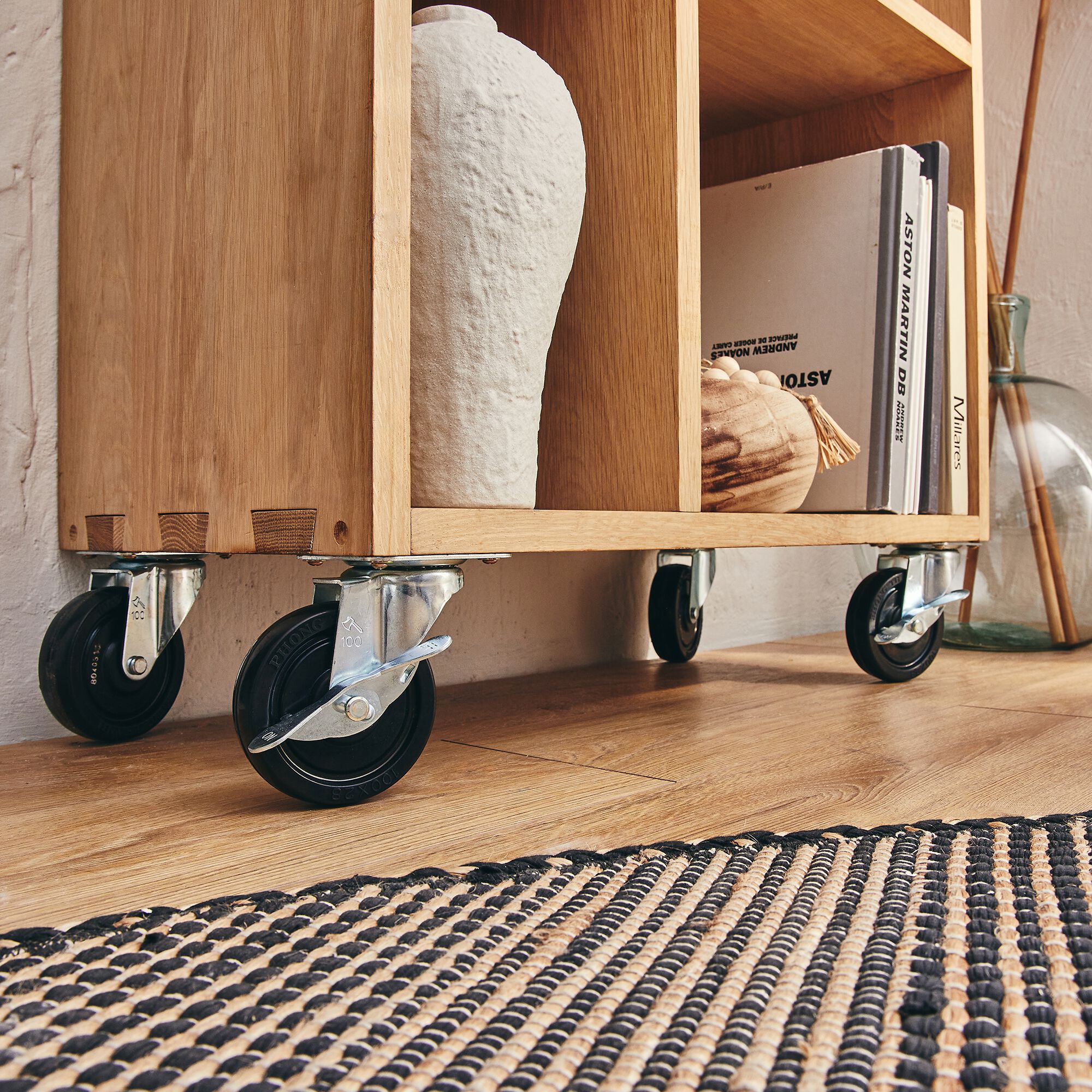 TASSIA - Lot de 4 roulettes en acier - gris métallisé