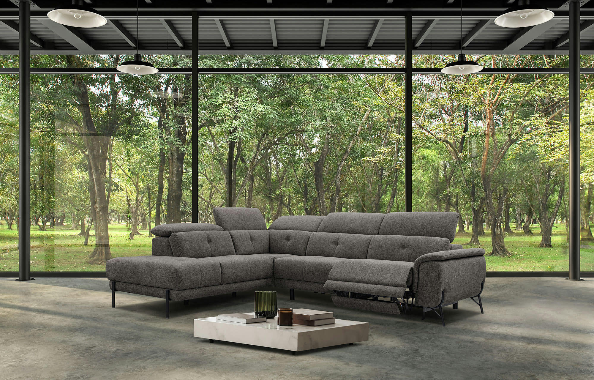 AVENA - Canapé d'angle gauche 5 places avec une relax électrique tissu marron