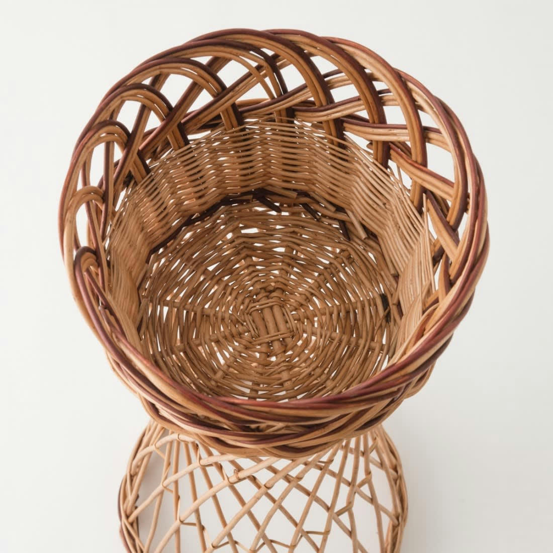 SELLETTE - Porte plante en osier