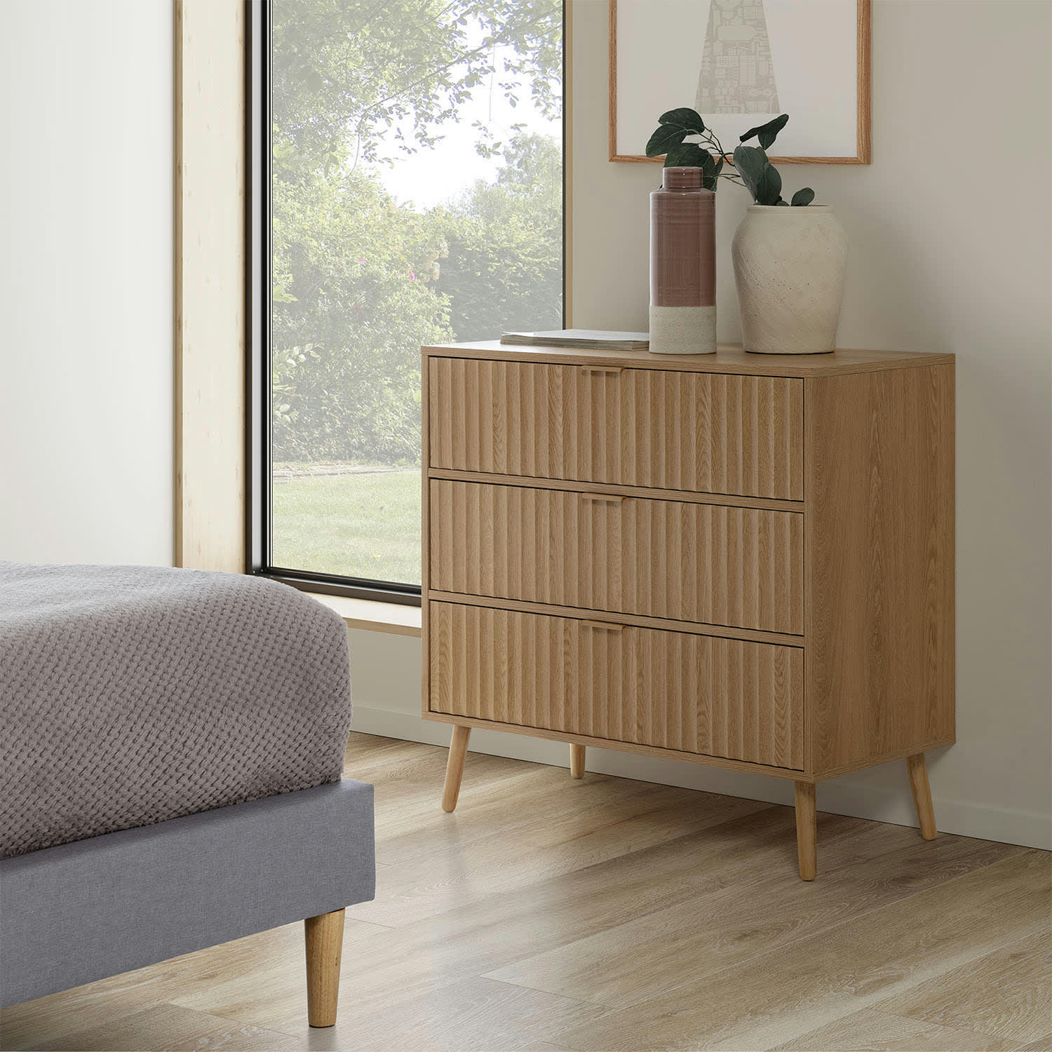 LLUVIA - Commode de nuit 3 tiroirs coloris chêne, largeur 80 cm