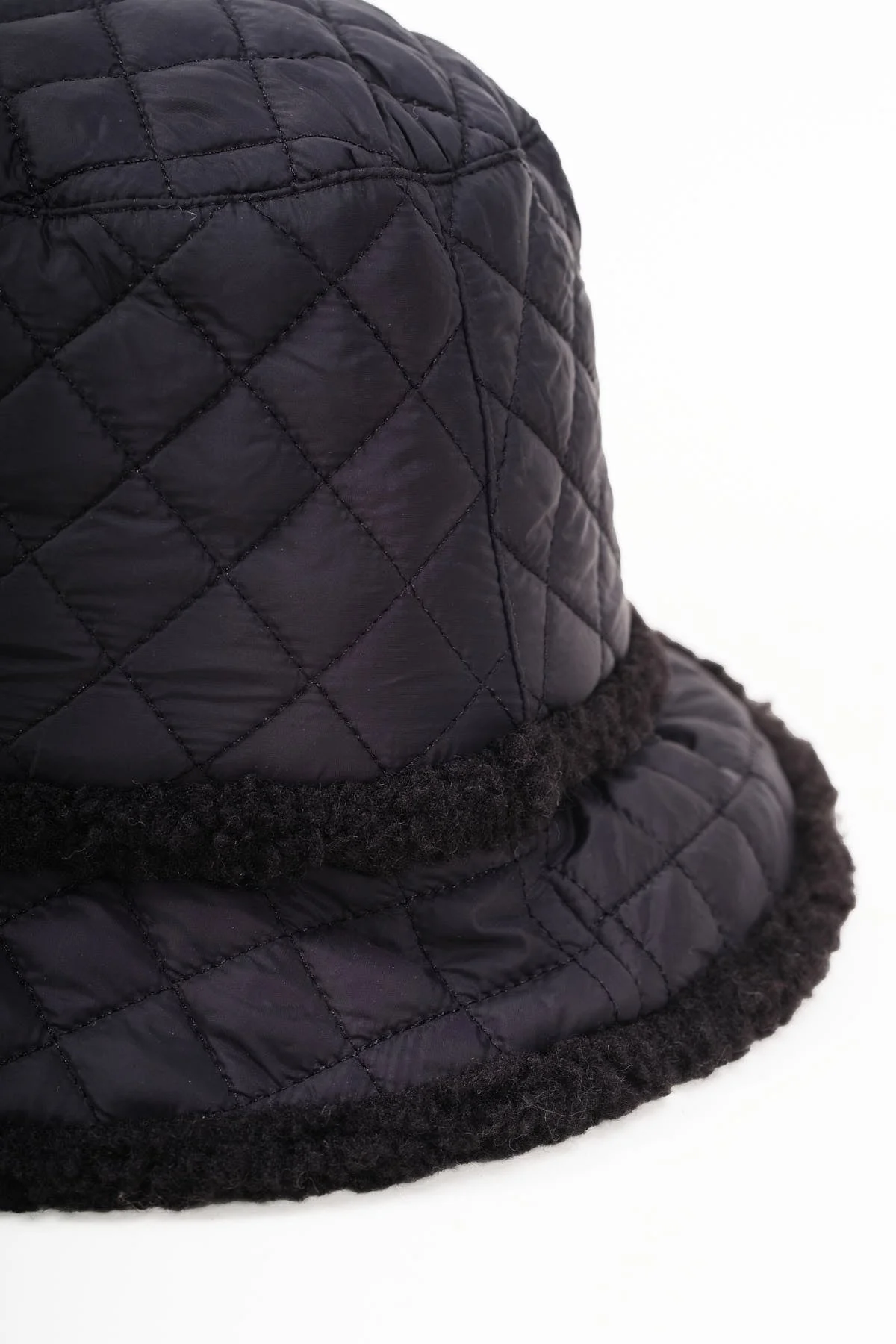 Black Quilted Bucket Hat With Teddy Trim