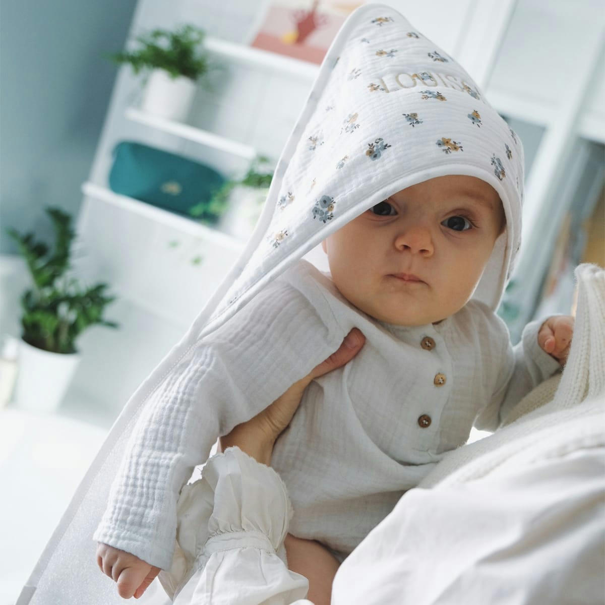 - Cape de bain bébé fleurs