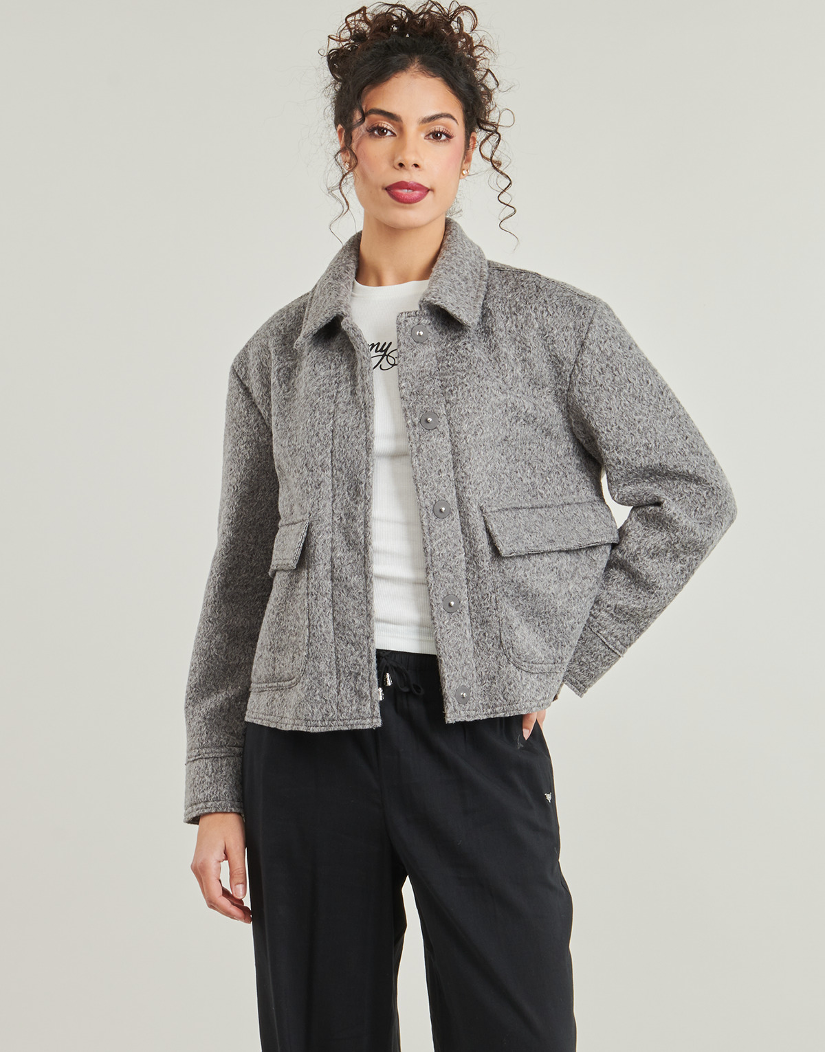 Only - ONLSANNE BOUCLE SHORT - Grey
