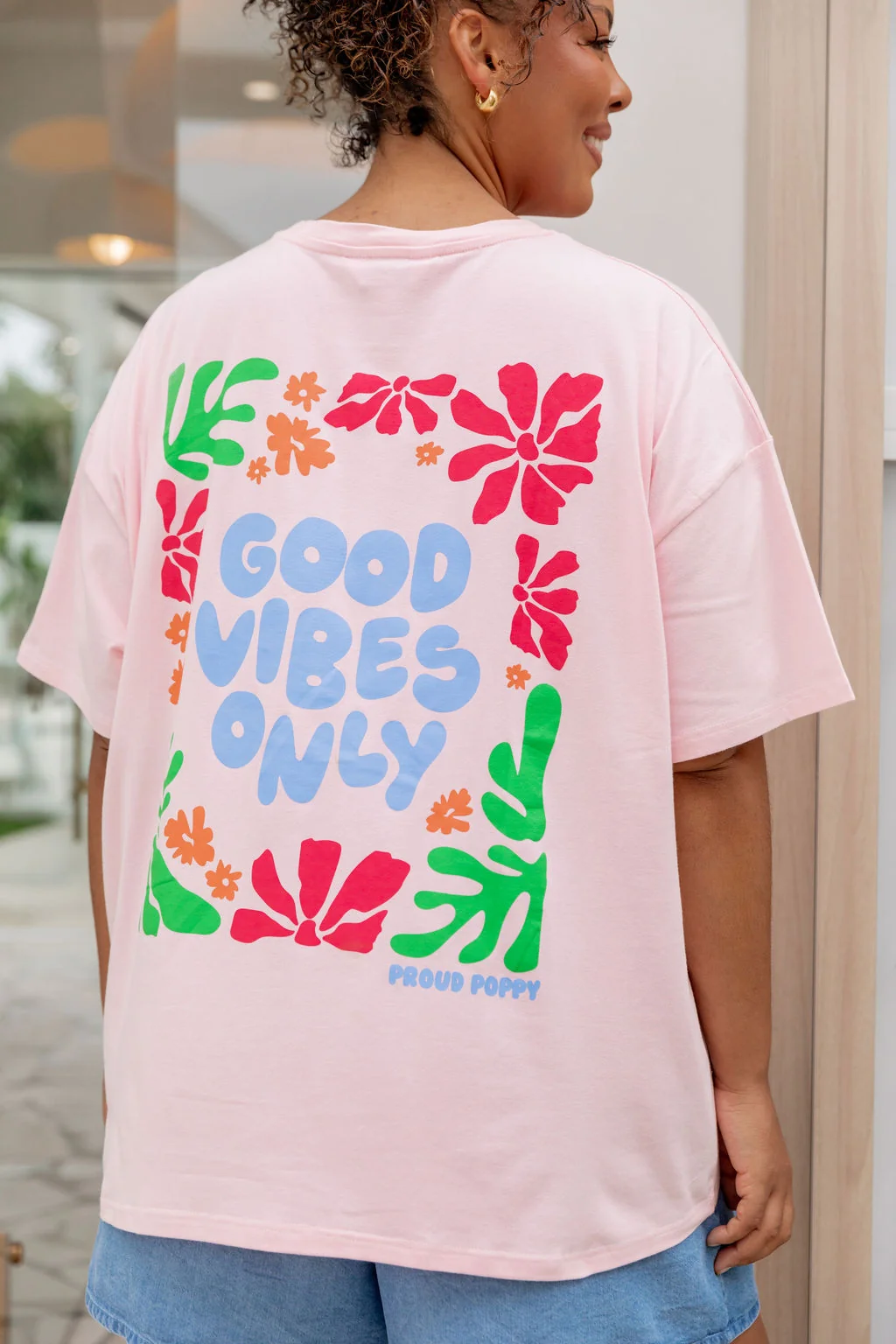Good Vibes Tee in Pink