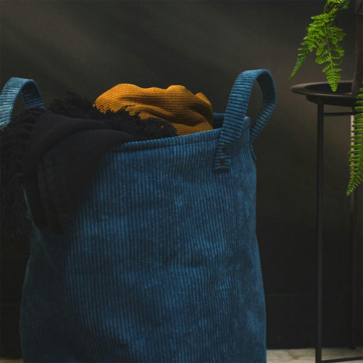 COZY - Corbeille à linge en velours côtelé paon