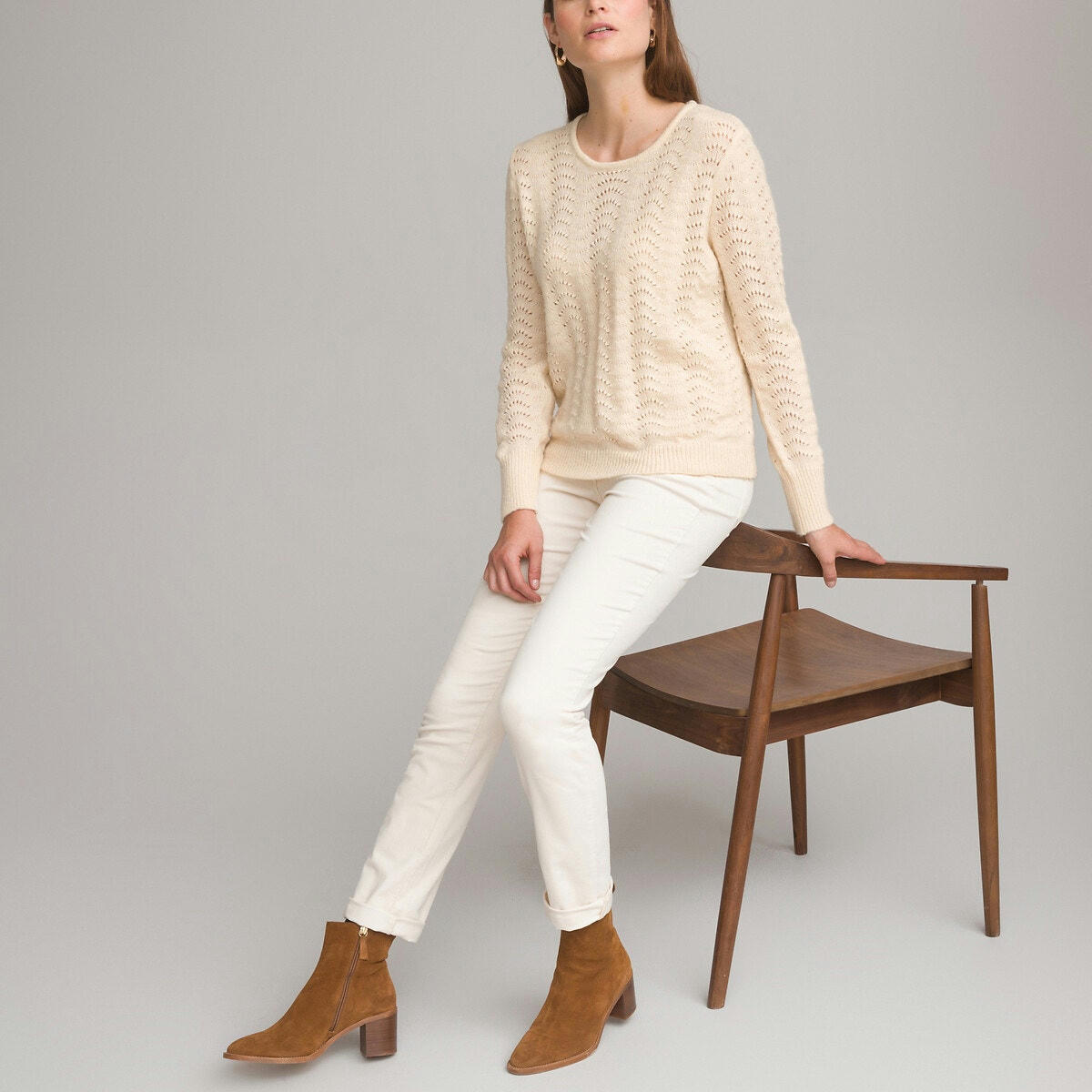 Pull col rond, en fine maille ajourée